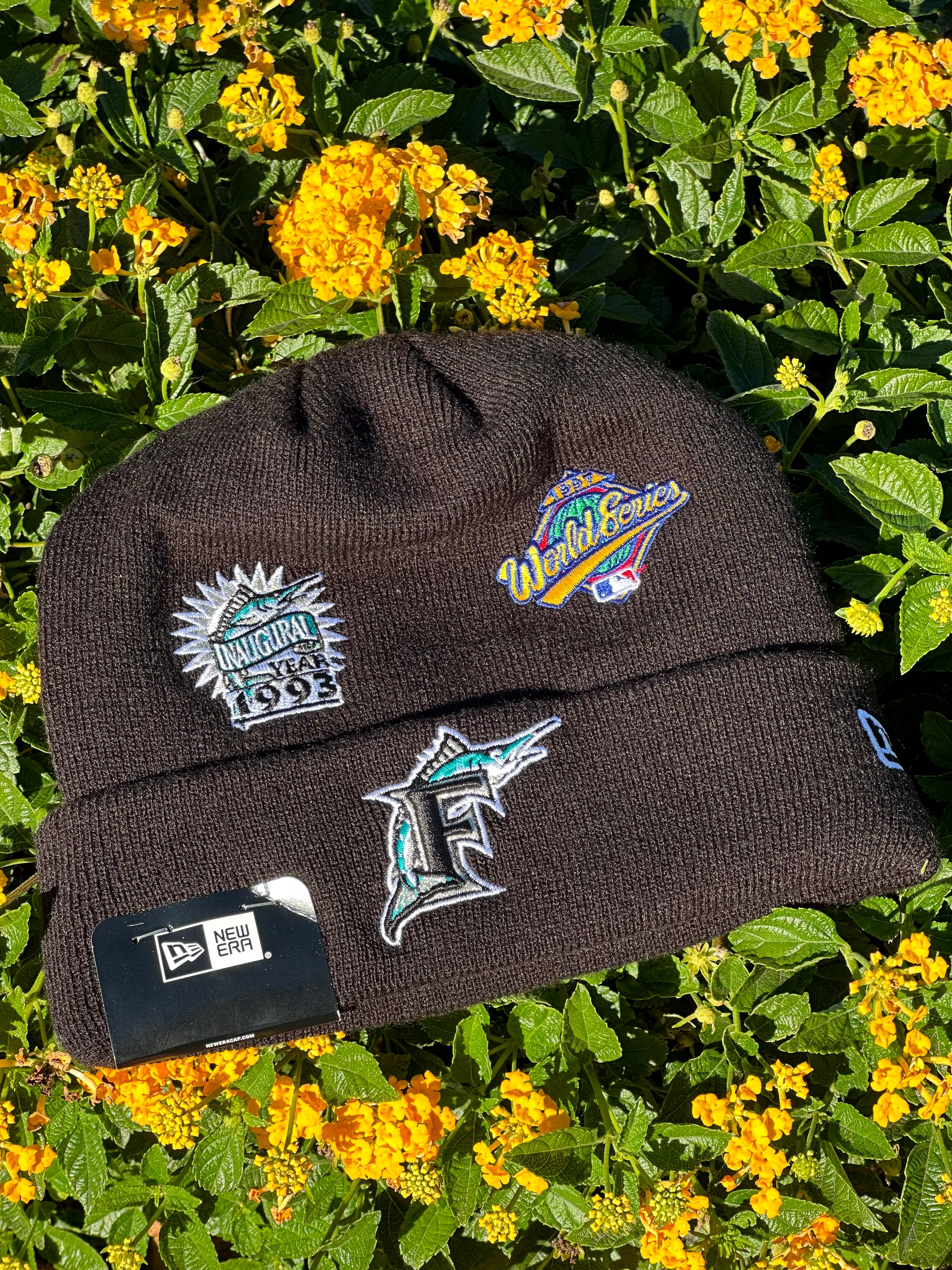 NEW ERA EXCLUSIVE BLACK PRO-KNIT FLORIDA MARLINS BEANIE W/ WORLD SERIES PATCHES