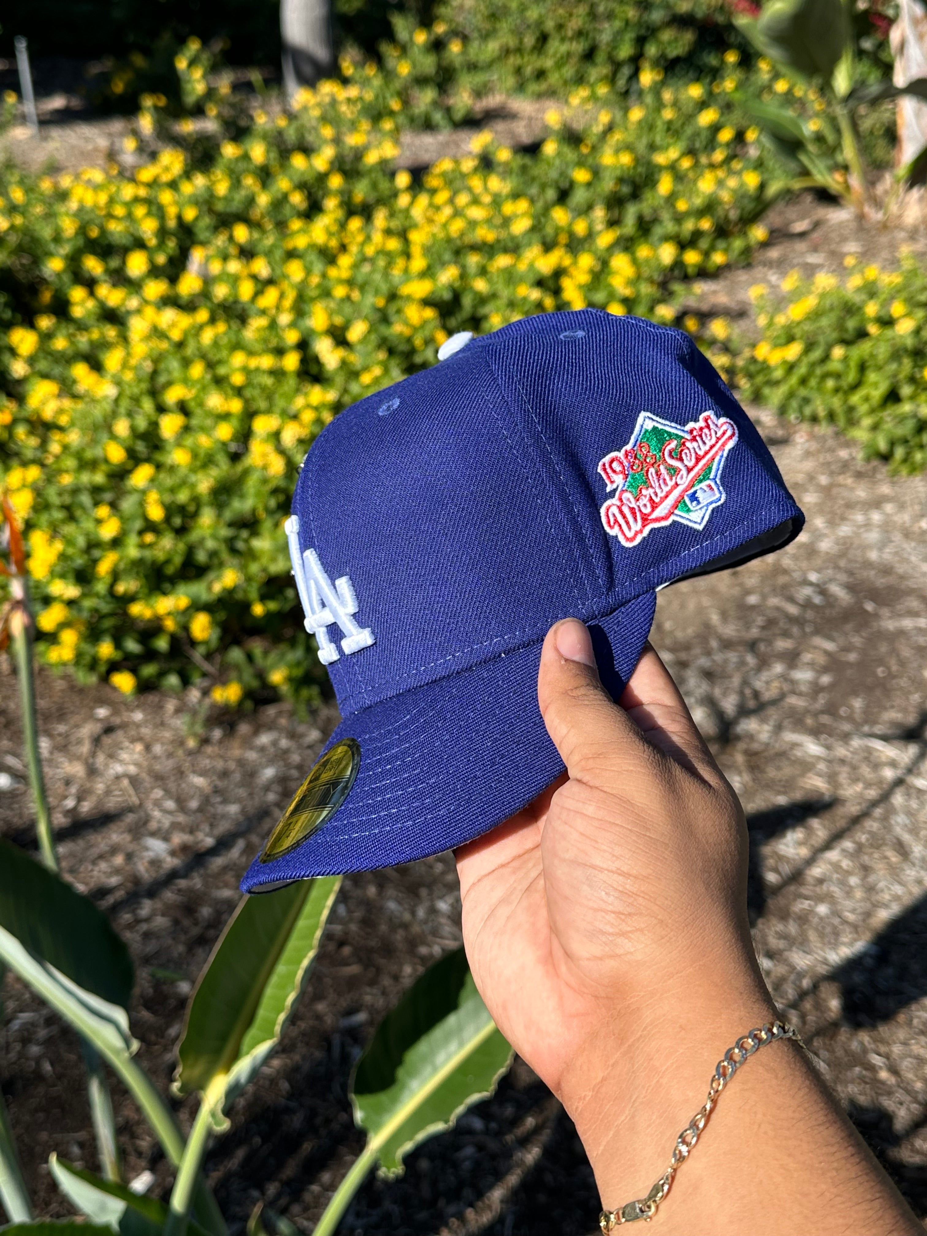 NEW ERA 59FIFTY BLUE LOS ANGELES DODGERS W/ 1988 WORLD SERIES SIDE PATCH