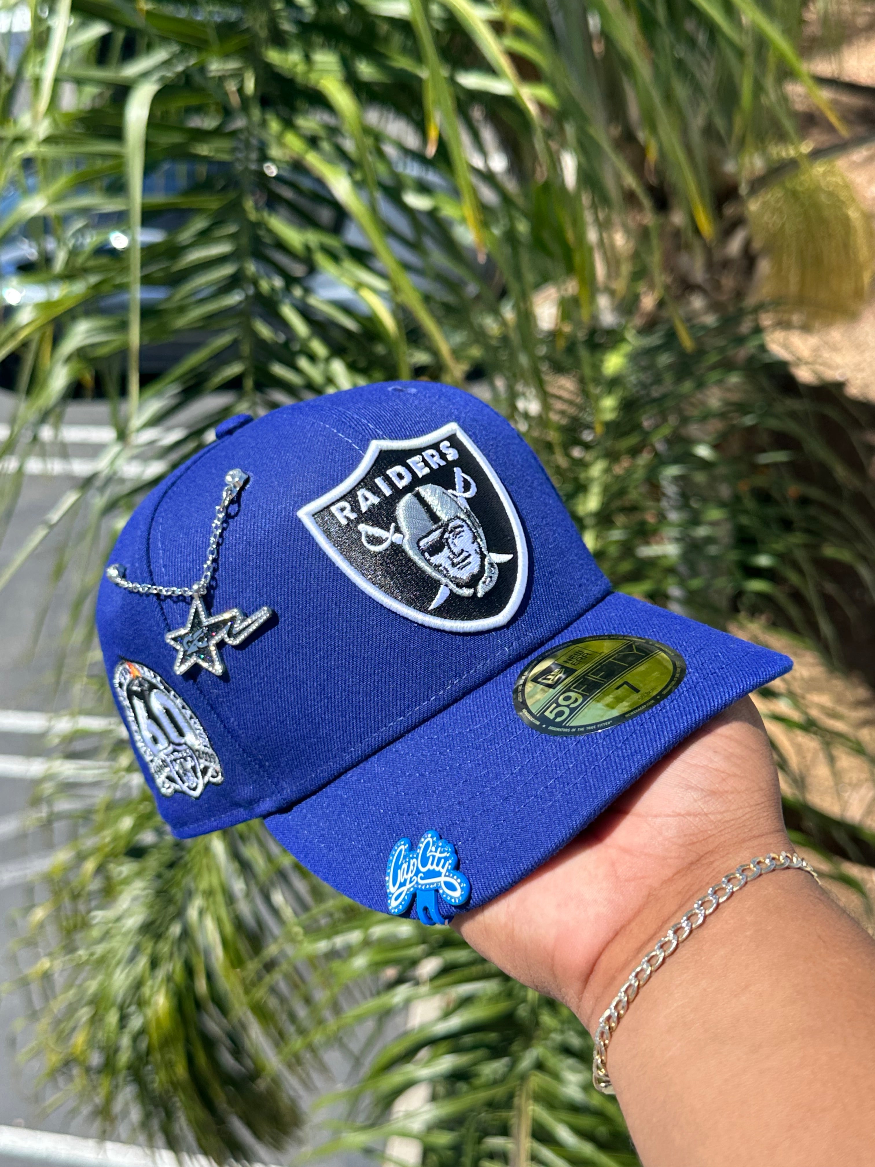 NEW ERA EXCLUSIVE 59FIFTY BLUE LAS VEGAS RAIDERS W/ 60TH ANNIVERSARY SIDE PATCH
