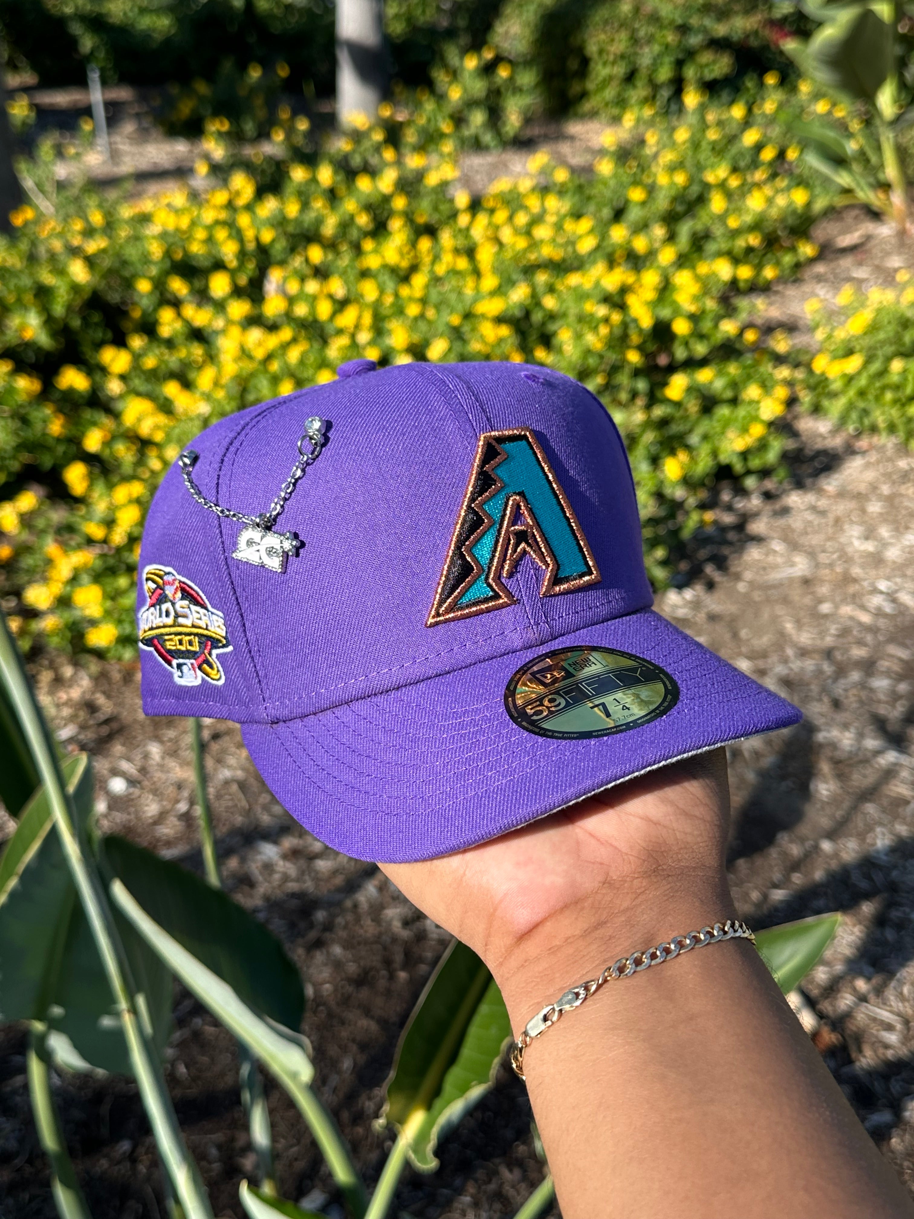 EXCLUSIVO DE NEW ERA 59FIFTY PURPLE ARIZONA DIAMONDBACKS CON PARCHE LATERAL DE LA SERIE MUNDIAL 2001 