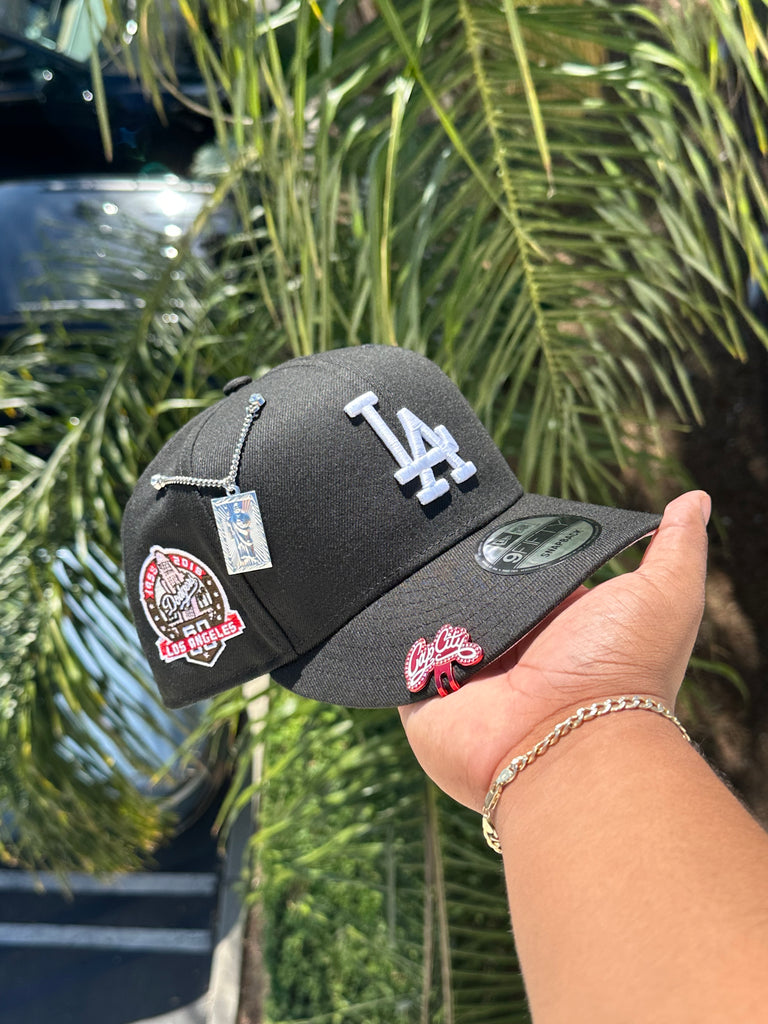 NEW ERA EXCLUSIVE 9FIFTY BLACK LOS ANGELES DODGERS SNAPBACK W/ 60TH ANNIVERSARY PATCH (PINK UV)