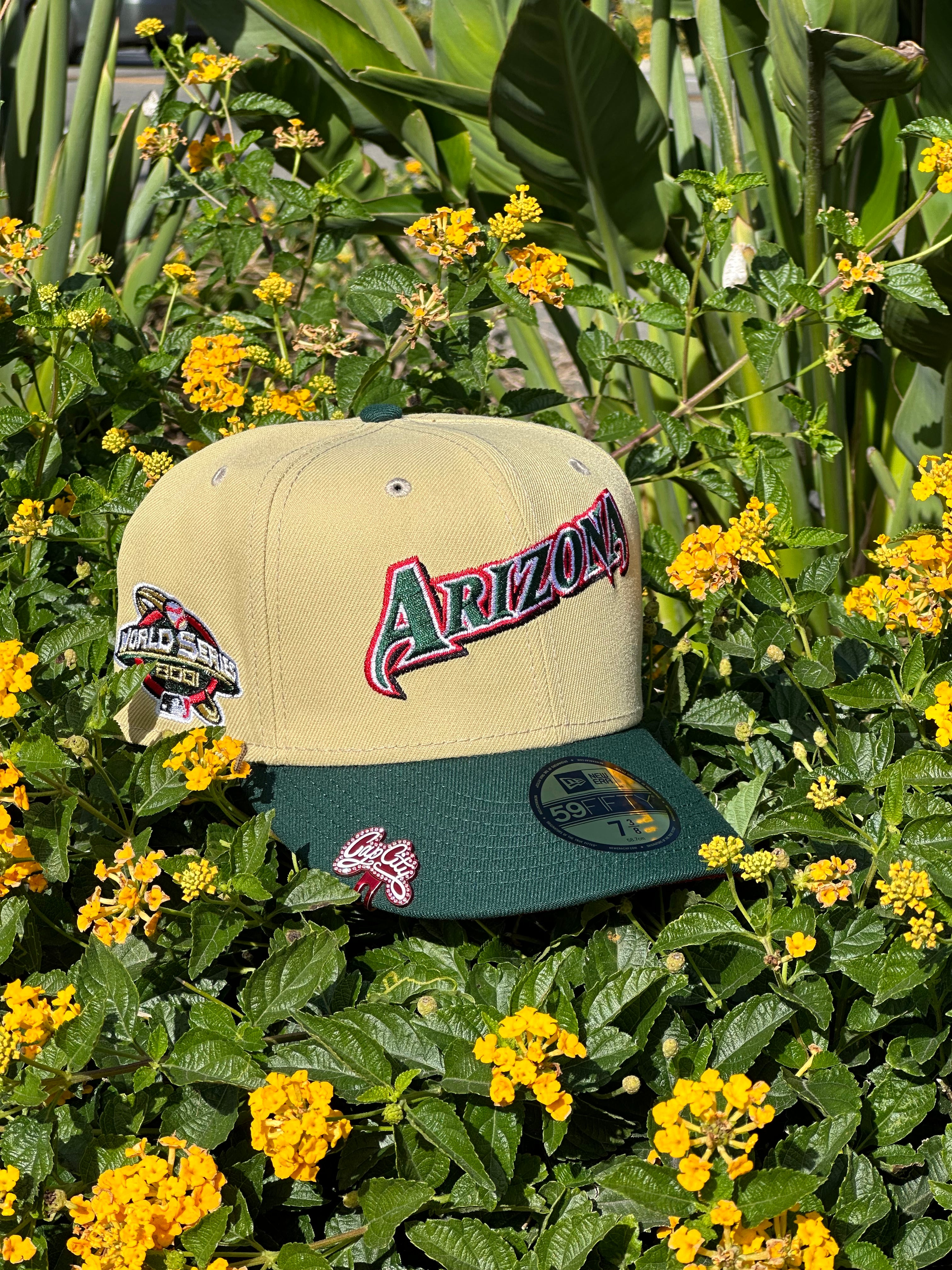 EXCLUSIVO NEW ERA 59FIFTY CERRADA VEGAS GOLD/FOREST GREEN ARIZONA DIAMONDBACKS CON PARCHE DE LA SERIE MUNDIAL 2001 