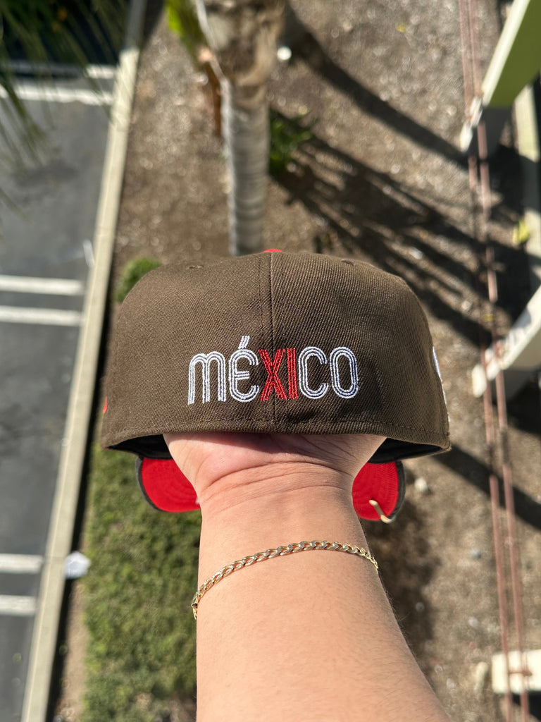 NEW ERA EXCLUSIVE 59FIFTY MOCHA/CORDUROY MEXICO TWO TONE (RED UV)