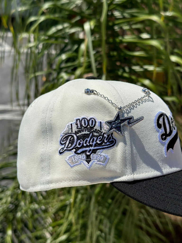 NEW ERA EXCLUSIVE 59FIFTY CHROME WHITE/BLACK LOS ANGELES DODGERS SCRIPT W/ 100TH ANNIVERSARY PATCH (GREY UV) VERY LIMITED