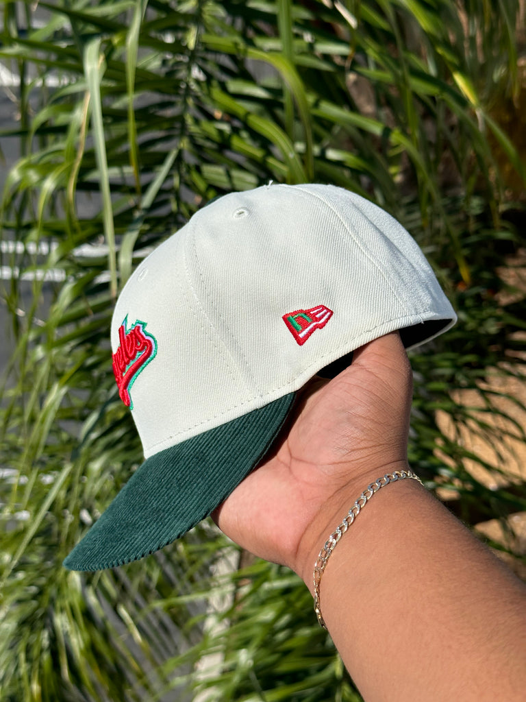 NEW ERA EXCLUSIVE 59FIFTY CHROME WHITE/GREEN CORDUROY LOS ANGELES DODGERS SCRIPT W/ "JACKIE ROBINSON" SIDE PATCH (RED UV)