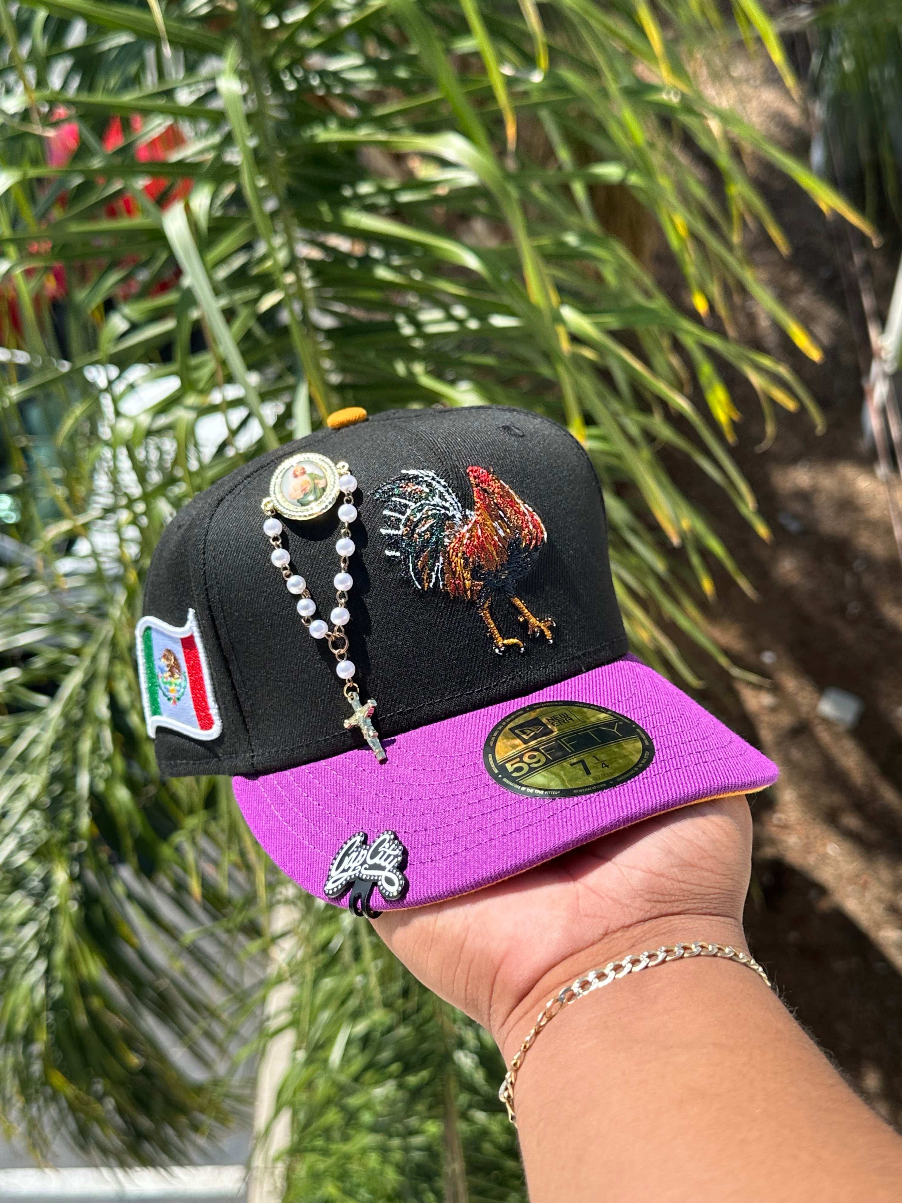 NEW ERA EXCLUSIVE 59FIFTY NEGRO/MORADO MEXICO "EL GALLO" CON PARCHE BANDERA DE MEXICO 