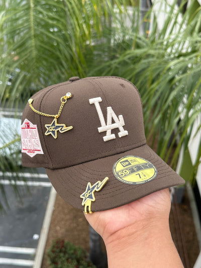 NEW ERA EXCLUSIVE 59FIFTY CHOCOLATE LOS ANGELES DODGERS W/ 2020 WORLD SERIES PATCH (PINK UV)