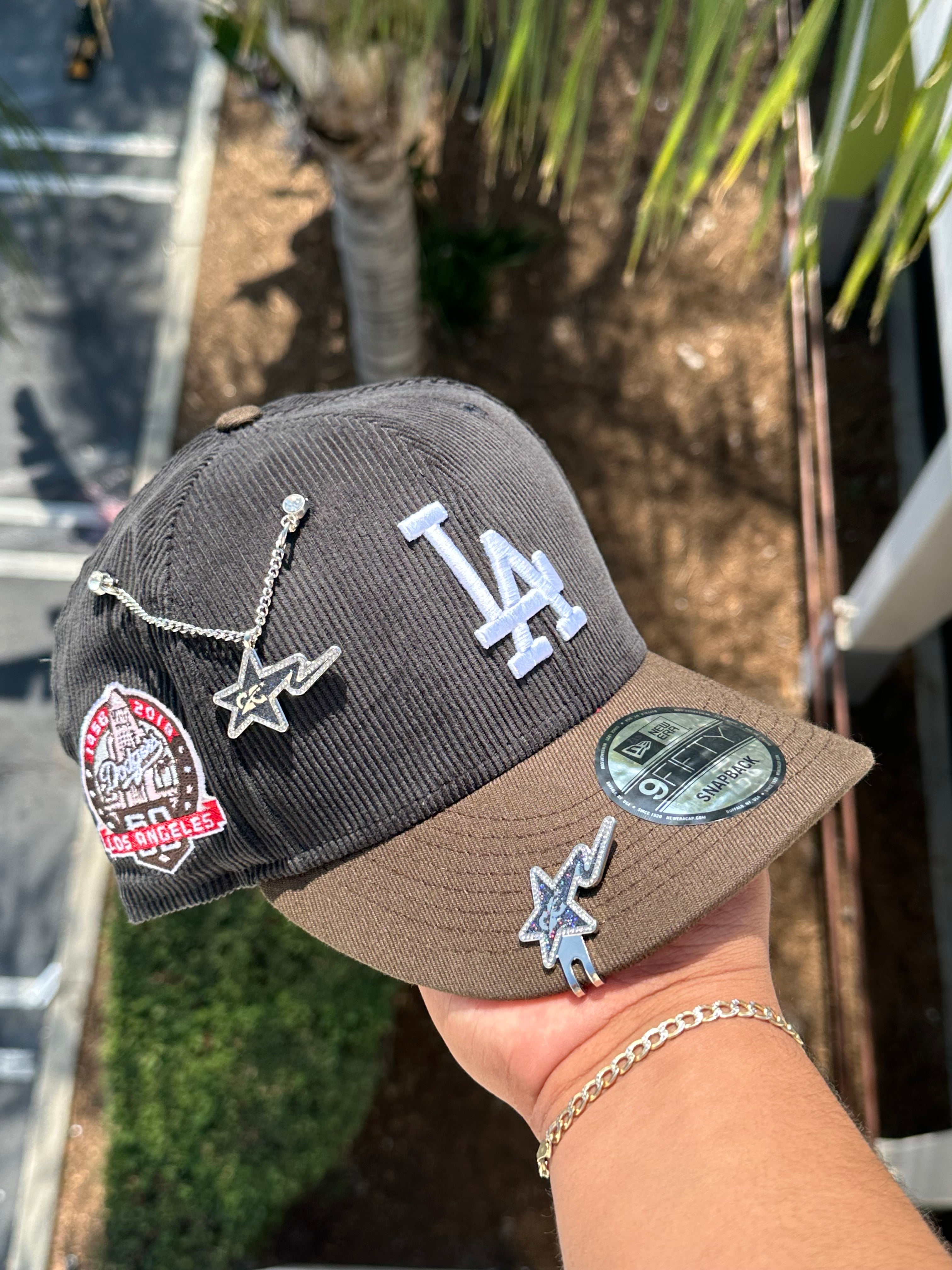 SNAPBACK 9FIFTY DE PANA/NOGAL EXCLUSIVO DE NEW ERA LOS ANGELES DODGERS CON PARCHE DEL 60 ANIVERSARIO 