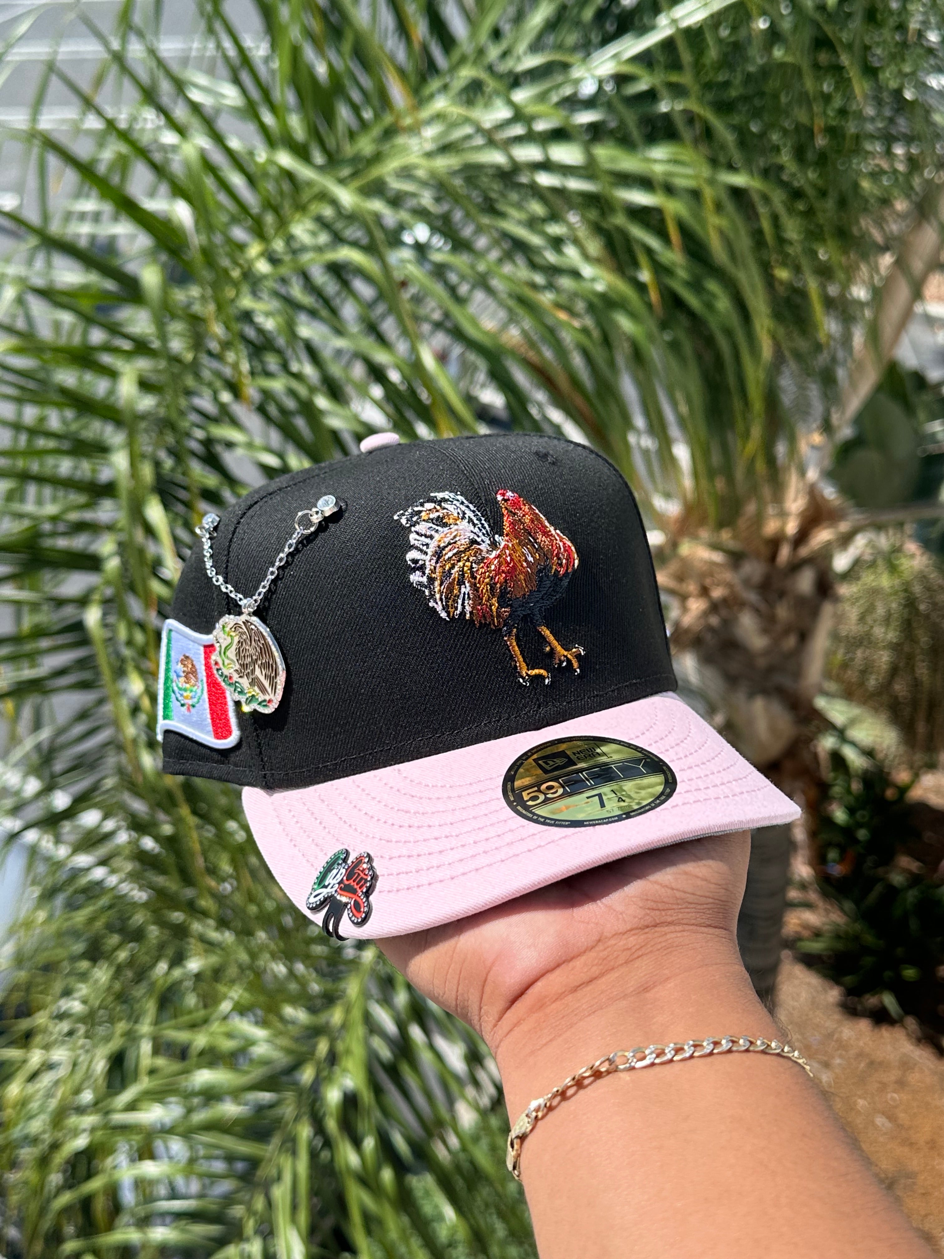 NEW ERA EXCLUSIVE 59FIFTY BLACK/SOFT PINK MEXICO "EL GALLO" TWO TONE W/ MEXICO FLAG PATCH
