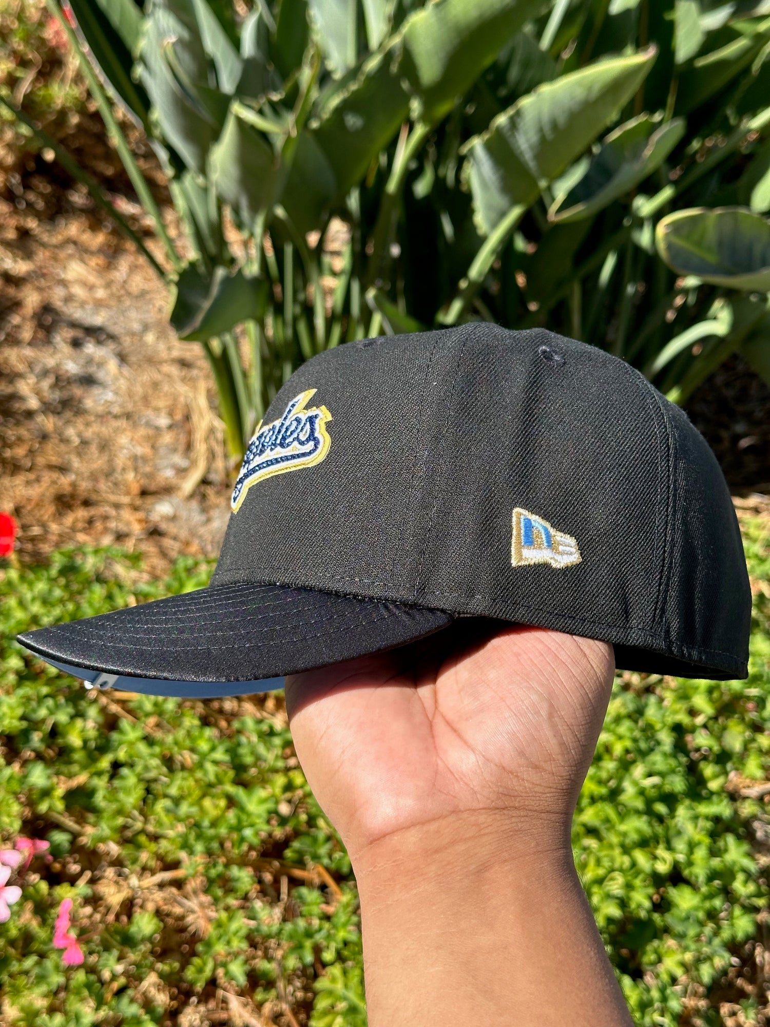 NEW ERA EXCLUSIVE 59FIFTY BLACK/SATIN LOS ANGELES DODGERS SCRIPT W/ RHINESTONES + 75TH WORLD SERIES SIDE PATCH