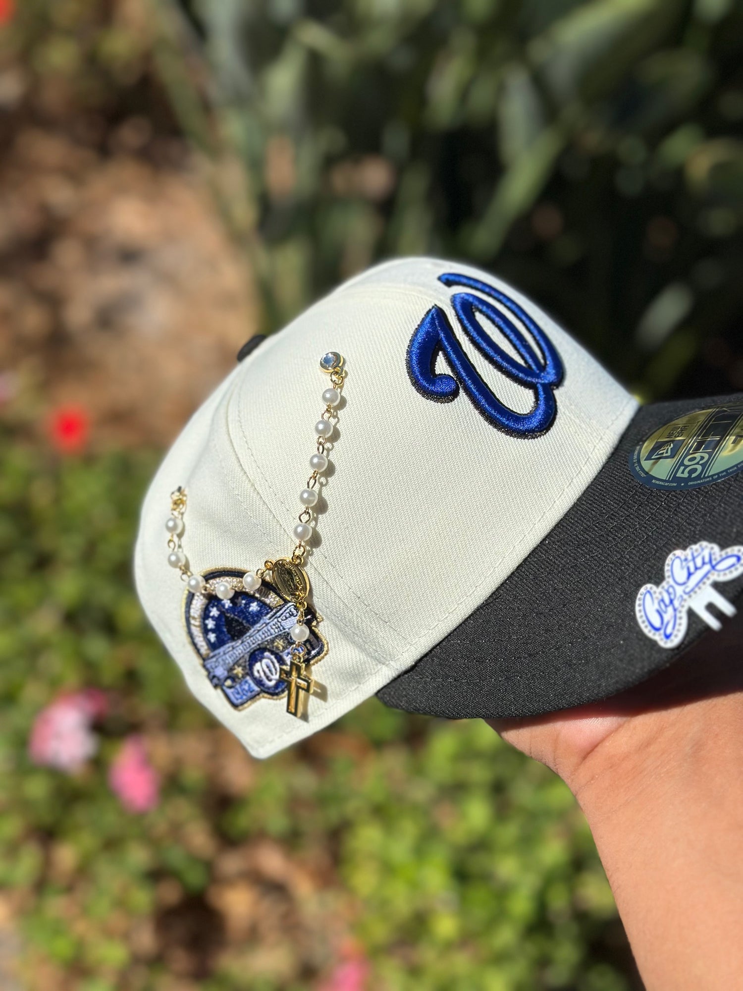 NEW ERA EXCLUSIVE 59FIFTY CHROME WHITE/BLACK WASHINGTON NATIONALS W/ 45TH ANNIVERSARY SIDE PATCH