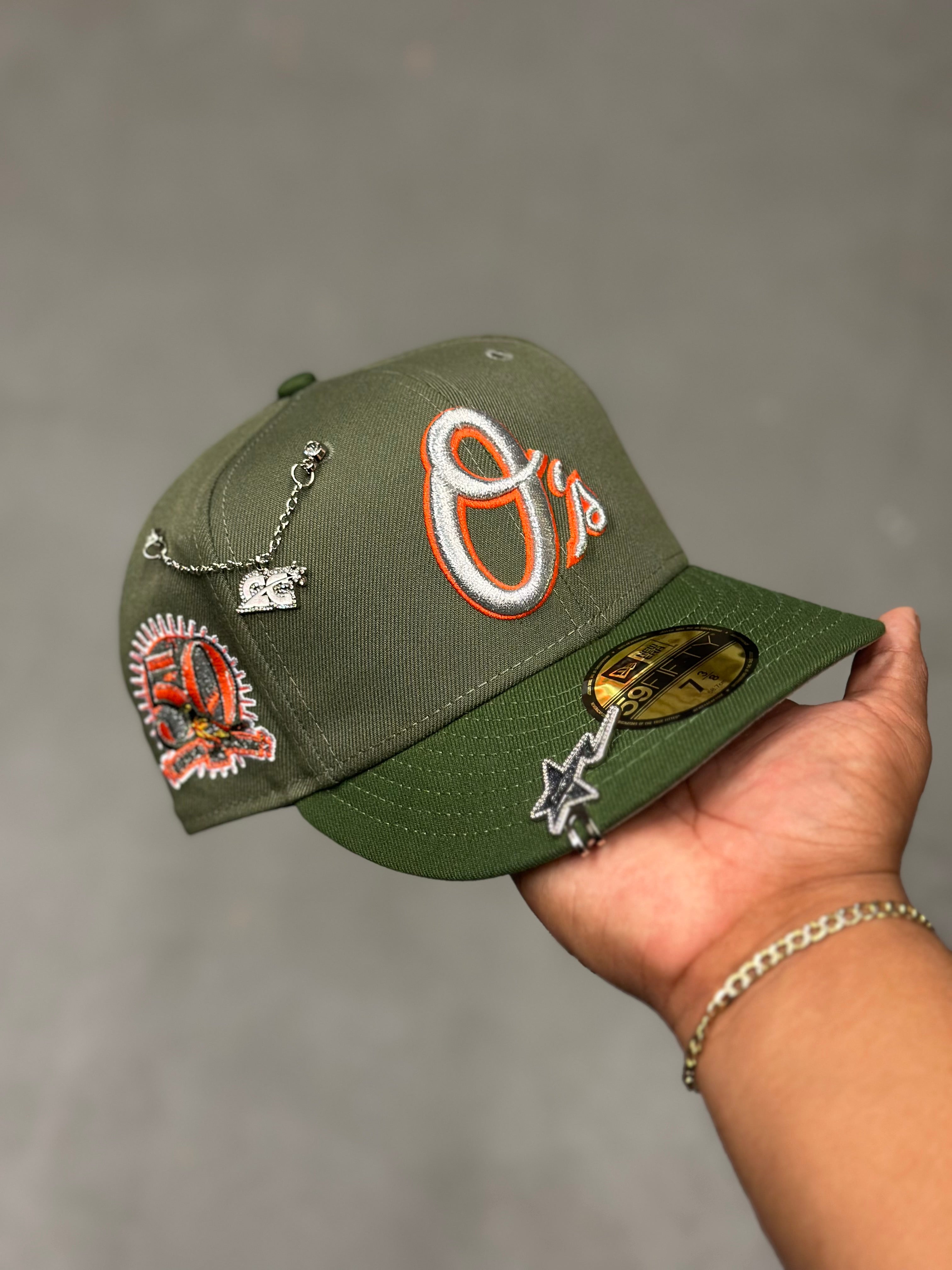 NEW ERA EXCLUSIVE 59FIFTY OLIVE/PINE GREEN BALTIMORE ORIOLES W/ 50TH ANNIVERSARY SIDE PATCH