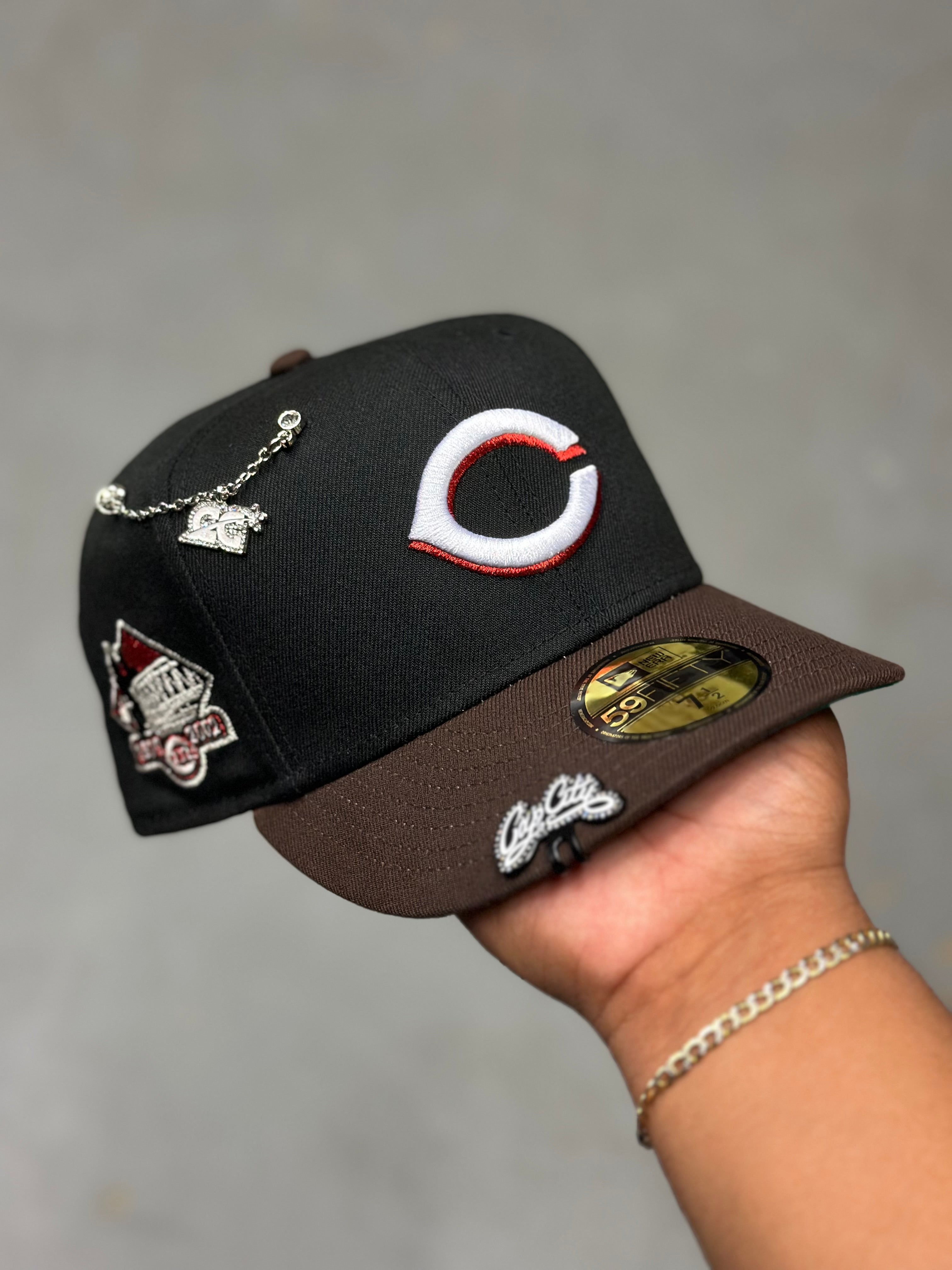 NEW ERA EXCLUSIVE 59FIFTY BLACK/BROWN CINCINNATI REDS W/ 32ND ANNIVERSARY SIDE PATCH