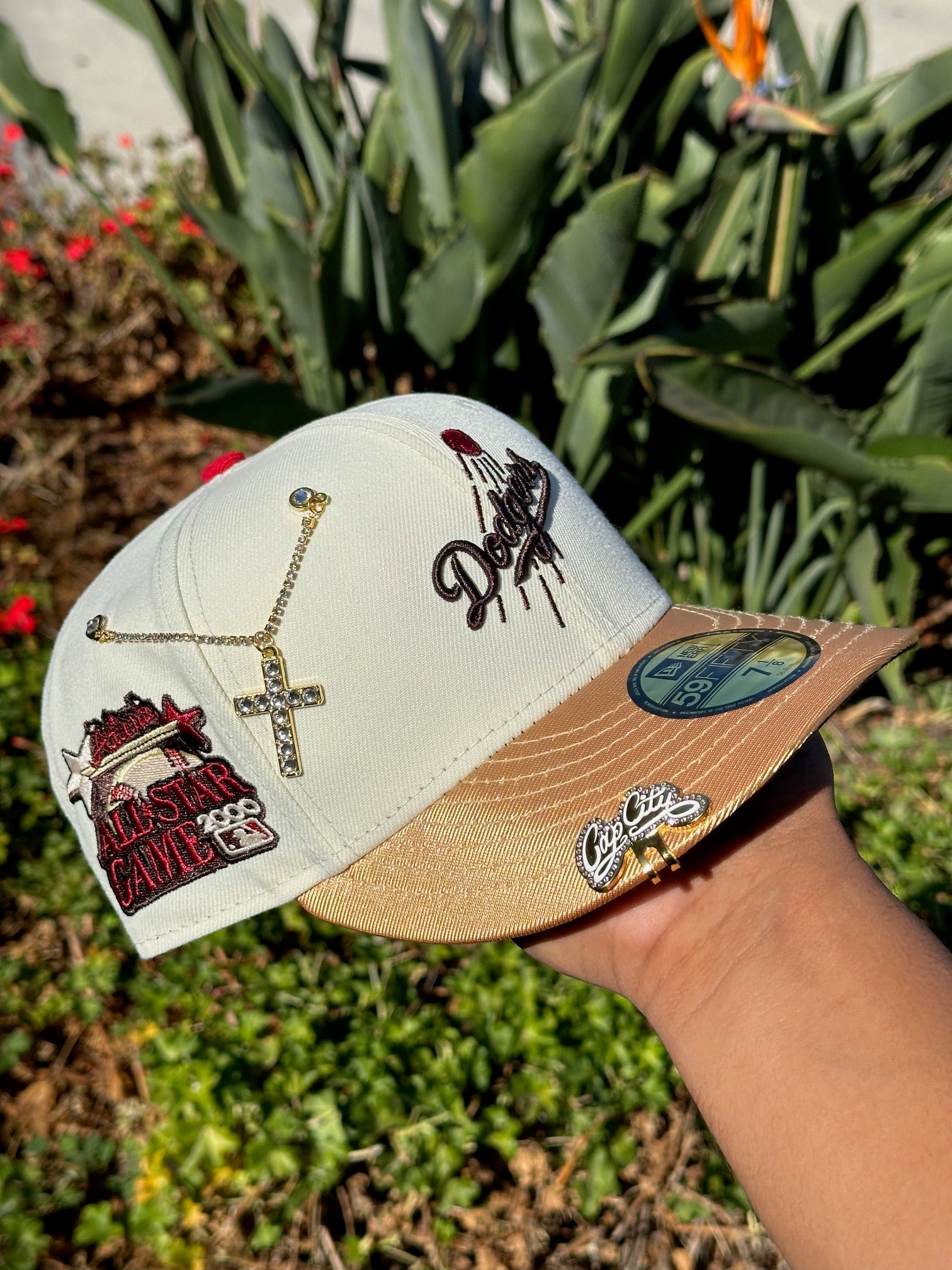 NEW ERA EXCLUSIVE 59FIFTY CHROME WHITE/GOLD LOS ANGELES DODGERS W/ 2000 ALL STAR GAME PATCH