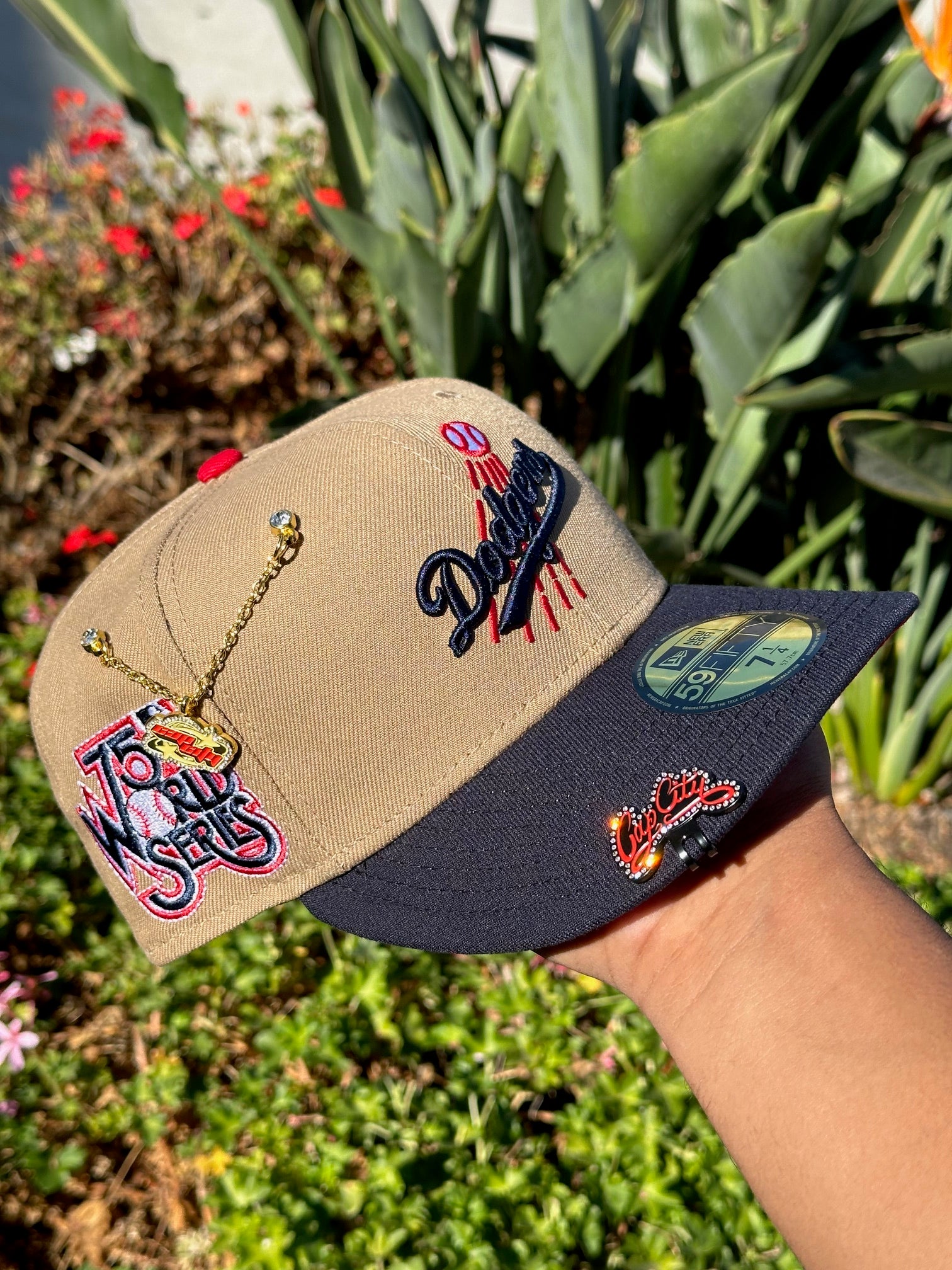 NEW ERA EXCLUSIVE 59FIFTY KHAKI/NAVY LOS ANGELES DODGERS W/ 75TH WORLD SERIES SIDE PATCH