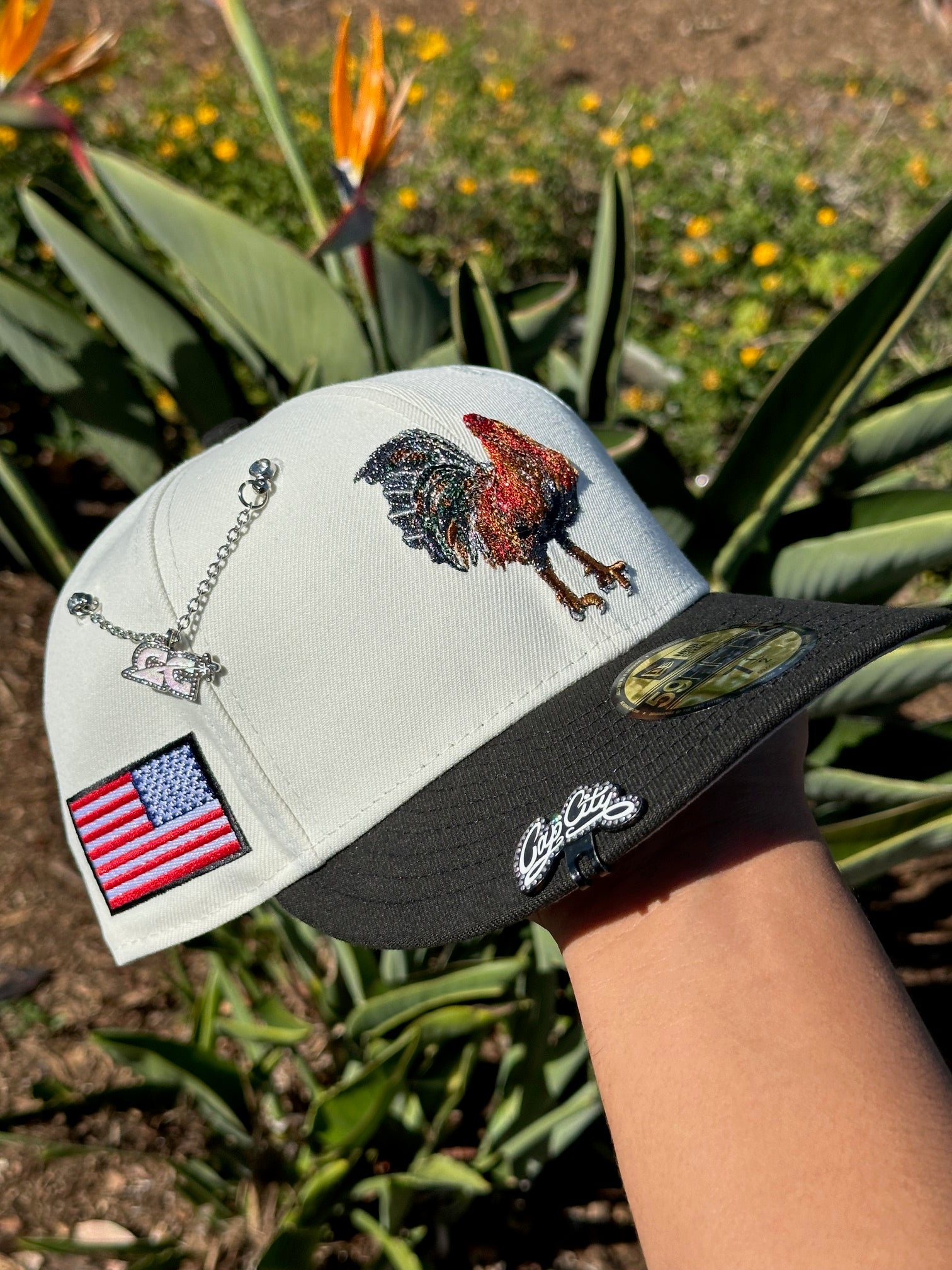 NEW ERA EXCLUSIVE 59FIFTY CHROME WHITE/BLACK "EL GALLO" W/ AMERICAN FLAG PATCH
