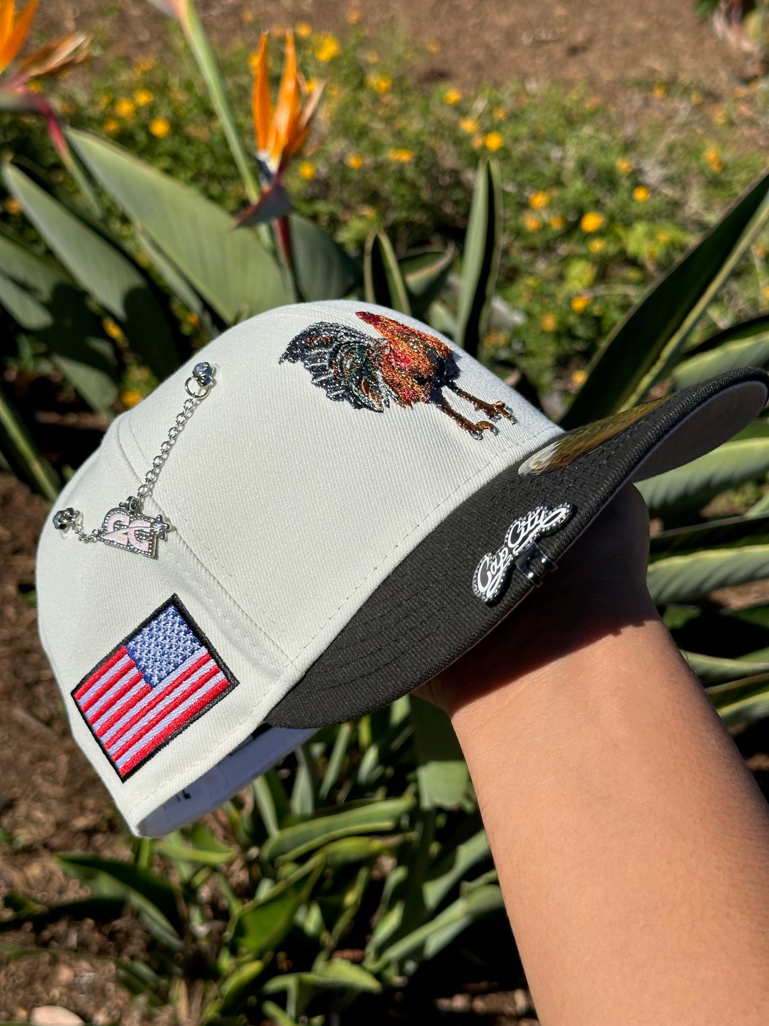 NEW ERA EXCLUSIVE 59FIFTY CHROME WHITE/BLACK "EL GALLO" W/ AMERICAN FLAG PATCH