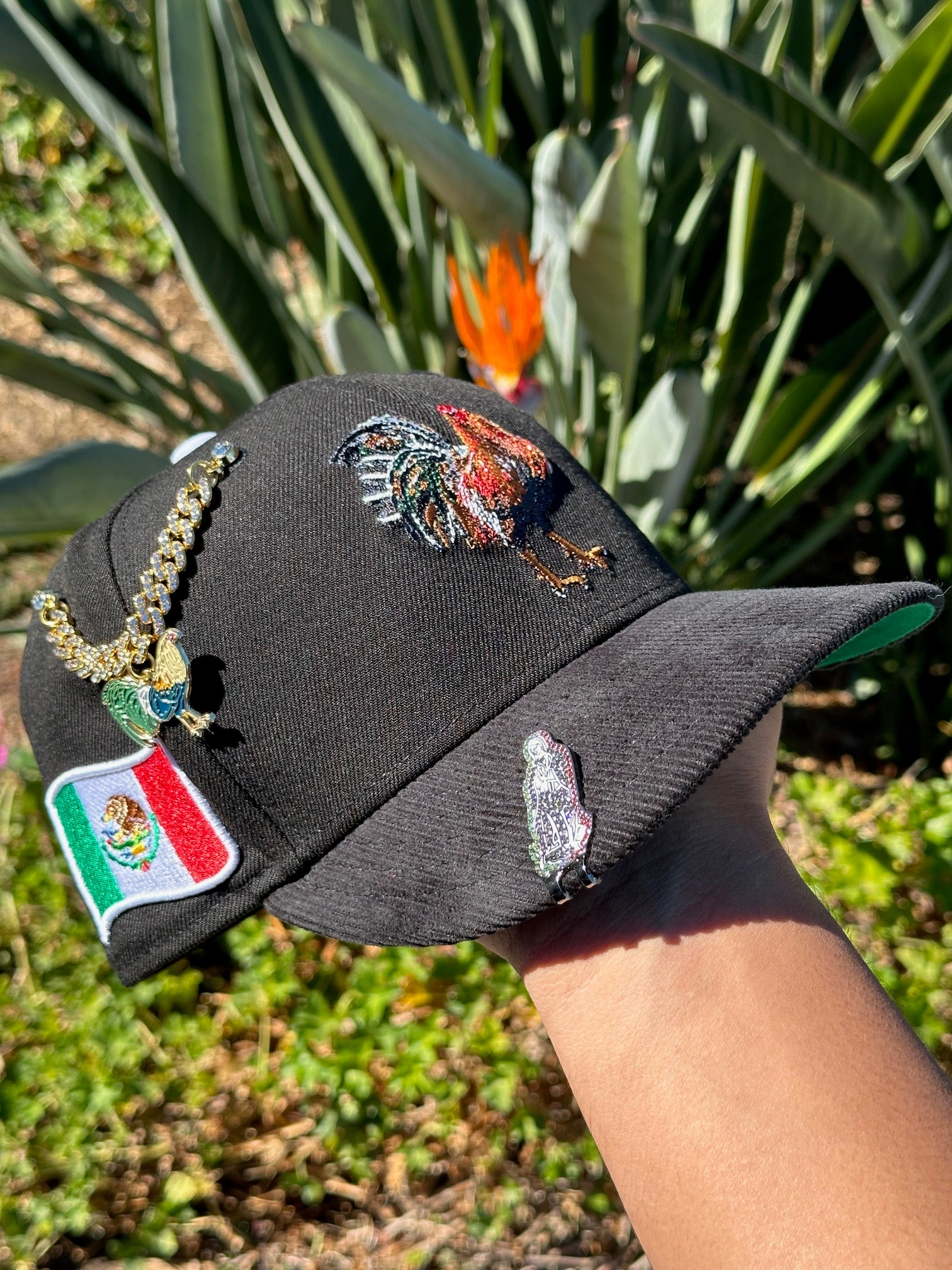 NEW ERA EXCLUSIVE 59FIFTY BLACK/CORDUROUY MEXICO "EL GALLO" W/ MEXICO FLAG PATCH