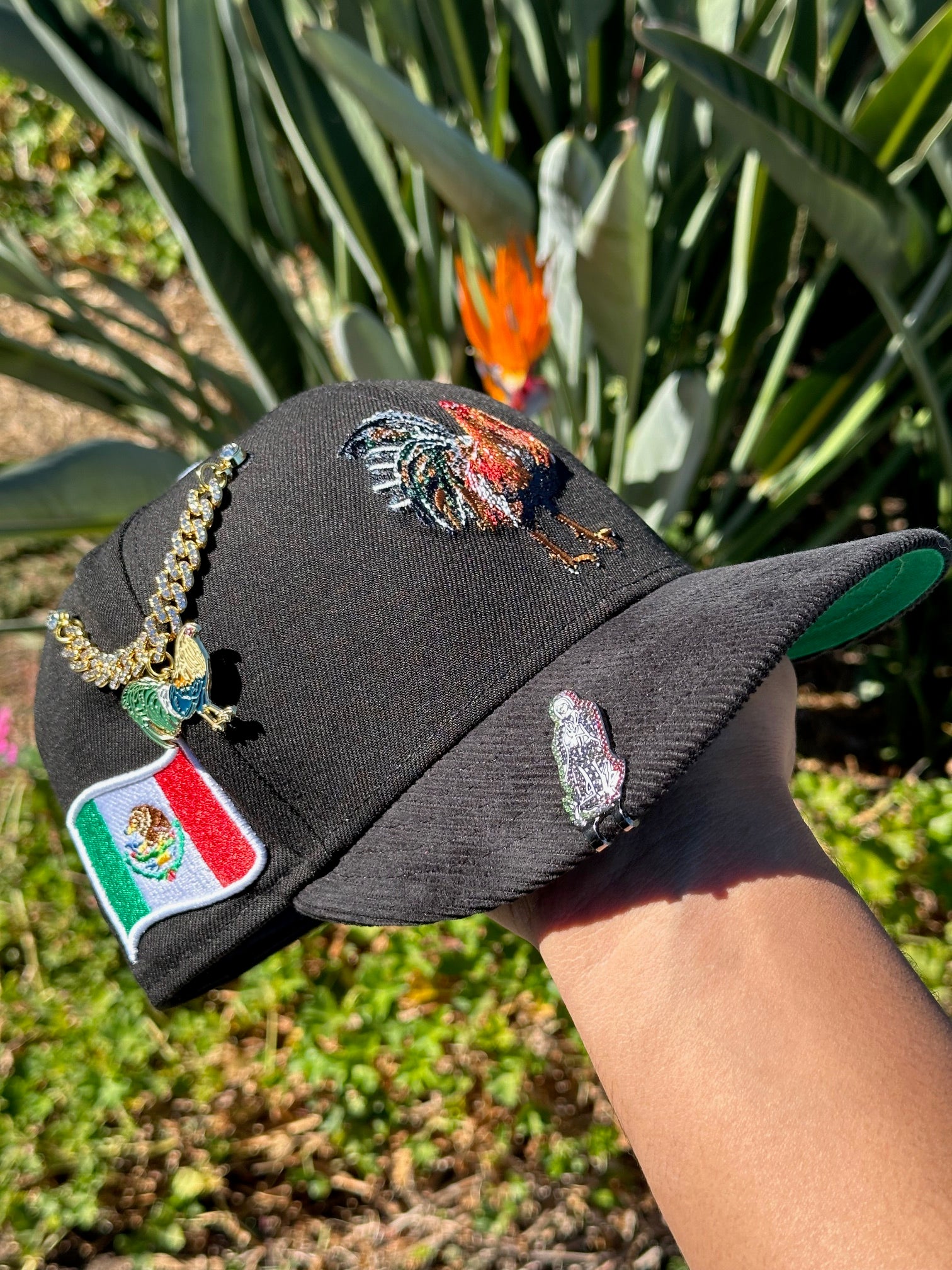 NEW ERA EXCLUSIVE 59FIFTY BLACK/CORDUROUY MEXICO "EL GALLO" W/ MEXICO FLAG PATCH