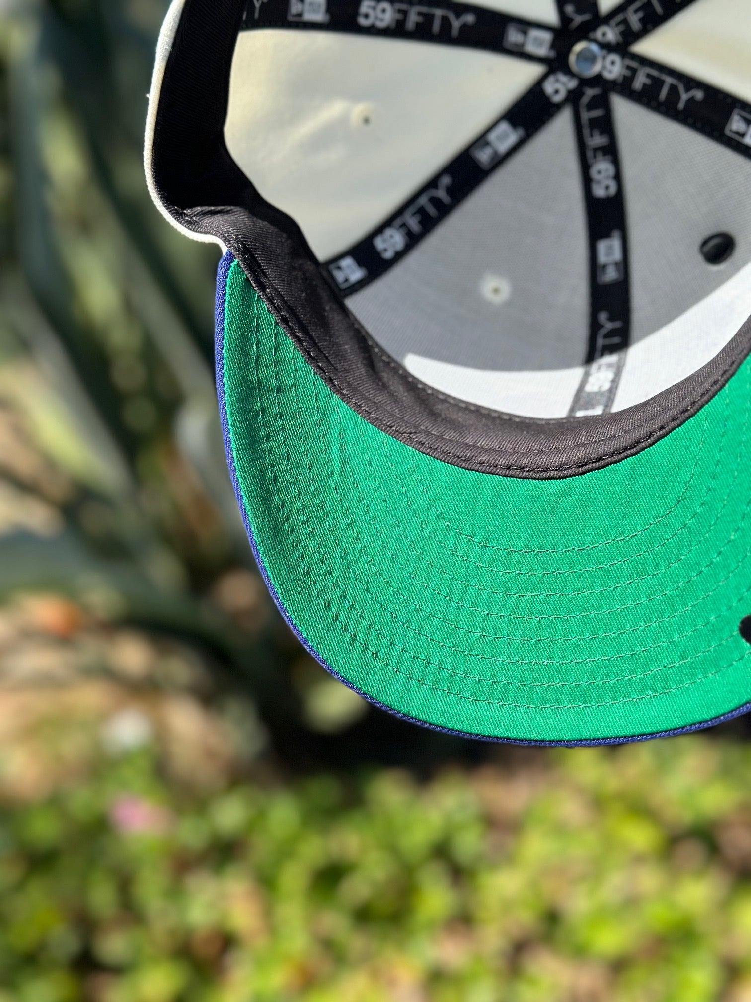 New Era Exclusive 59FIFTY Chrome White/Blue 