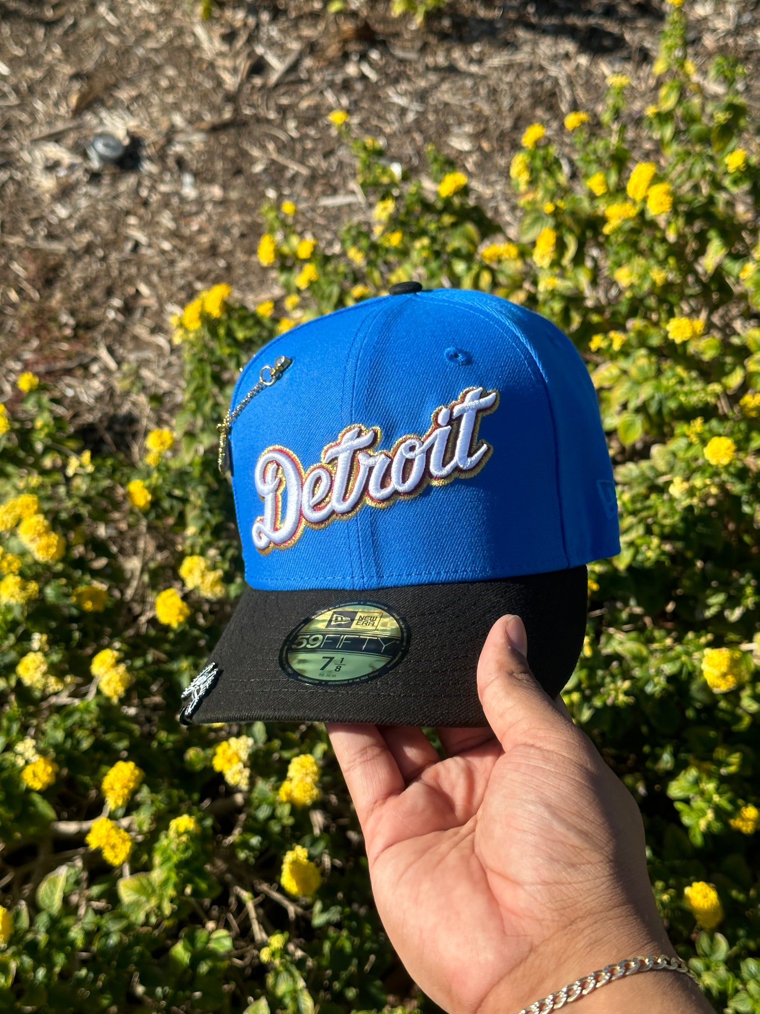NEW ERA EXCLUSIVE 59FIFTY BLUE/BLACK DETROIT TIGERS SCRIPT W/ COMERICA PARK SIDE PATCH