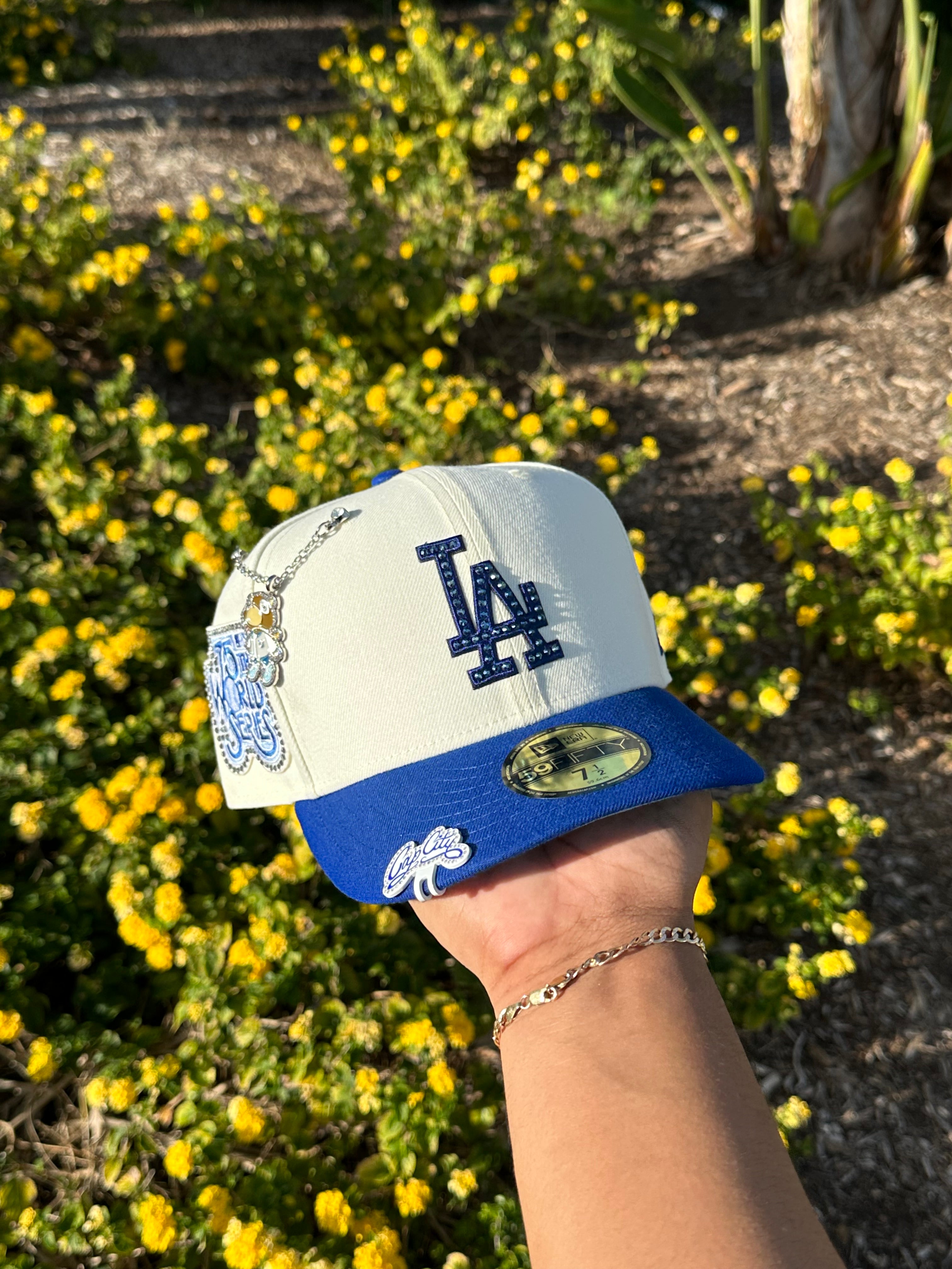 NEW ERA EXCLUSIVE 59FIFTY CHROME WHITE/BLUE LOS ANGELES DODGERS W/ 75TH WORLD SERIES PATCH