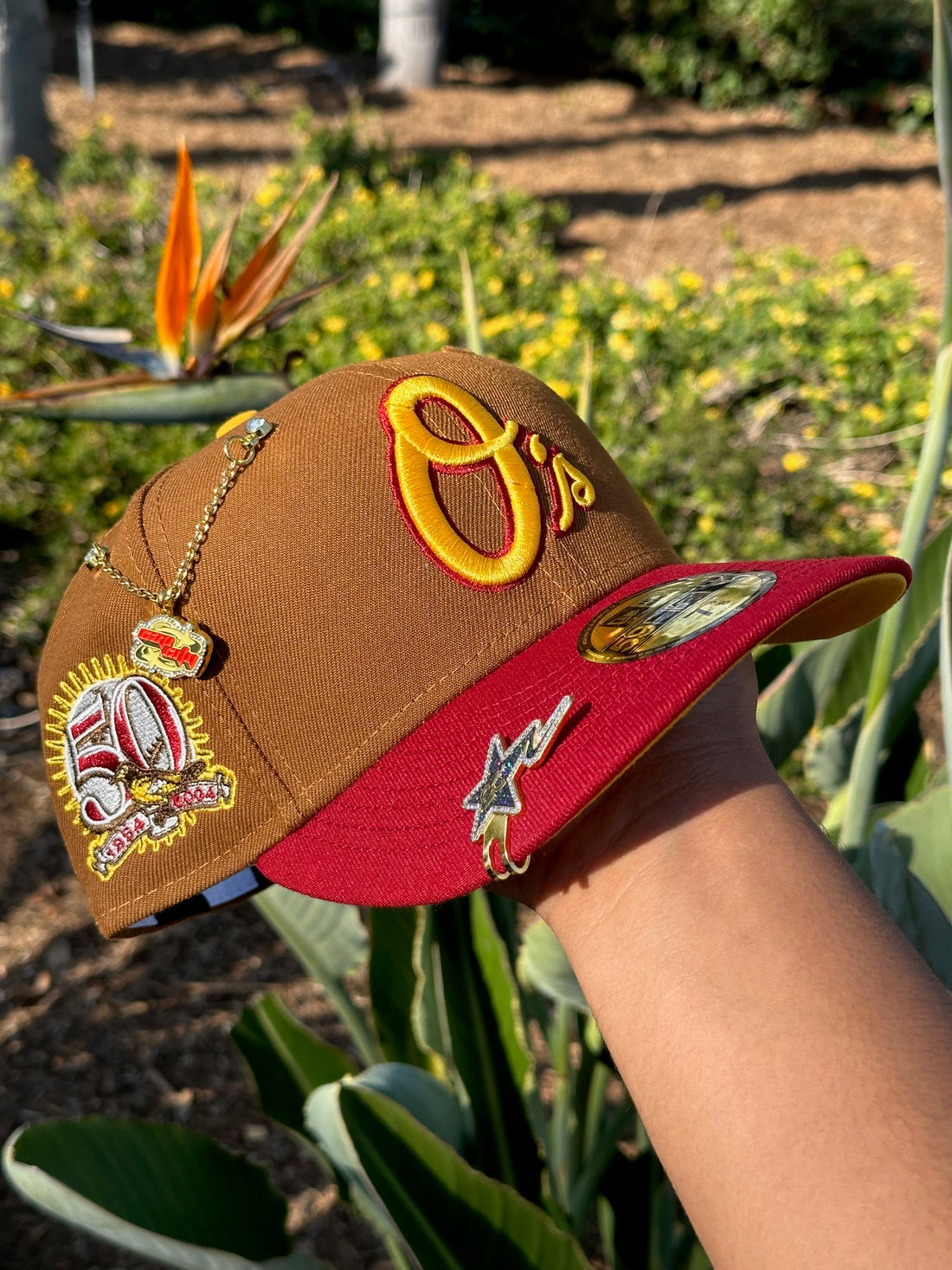 NEW ERA EXCLUSIVE 59FIFTY DARK KHAKI/BURGUNDY BALTIMORE ORIOLES W/ 50TH  ANNIVERSARY PATCH