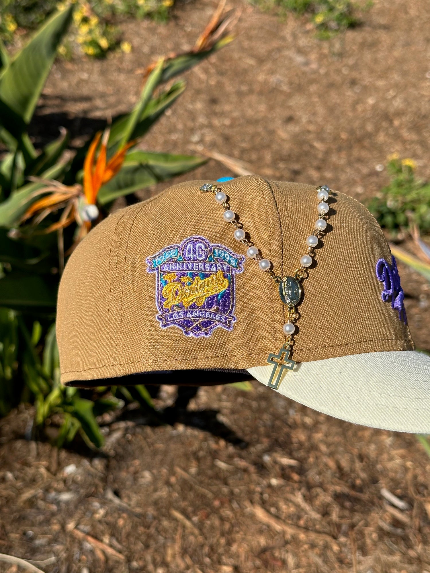 NEW ERA EXCLUSIVE 59FIFTY KHAKI/CREAM LOS ANGELES DODGERS W/ 40TH ANNIVERSARY SIDE PATCH