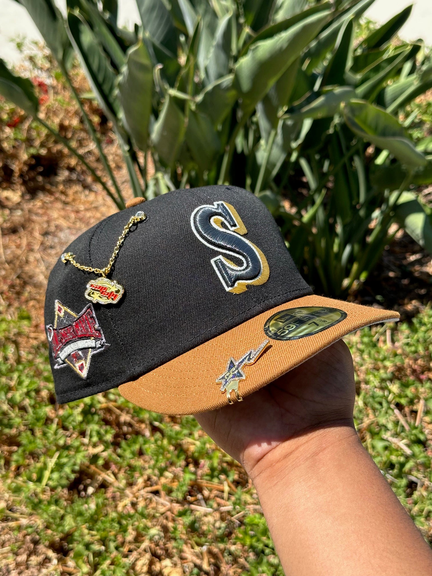 NEW ERA EXCLUSIVE 59FIFTY BLACK/KHAKI SEATTLE MARINERS W/ ALL STAR GAME SIDE PATCH