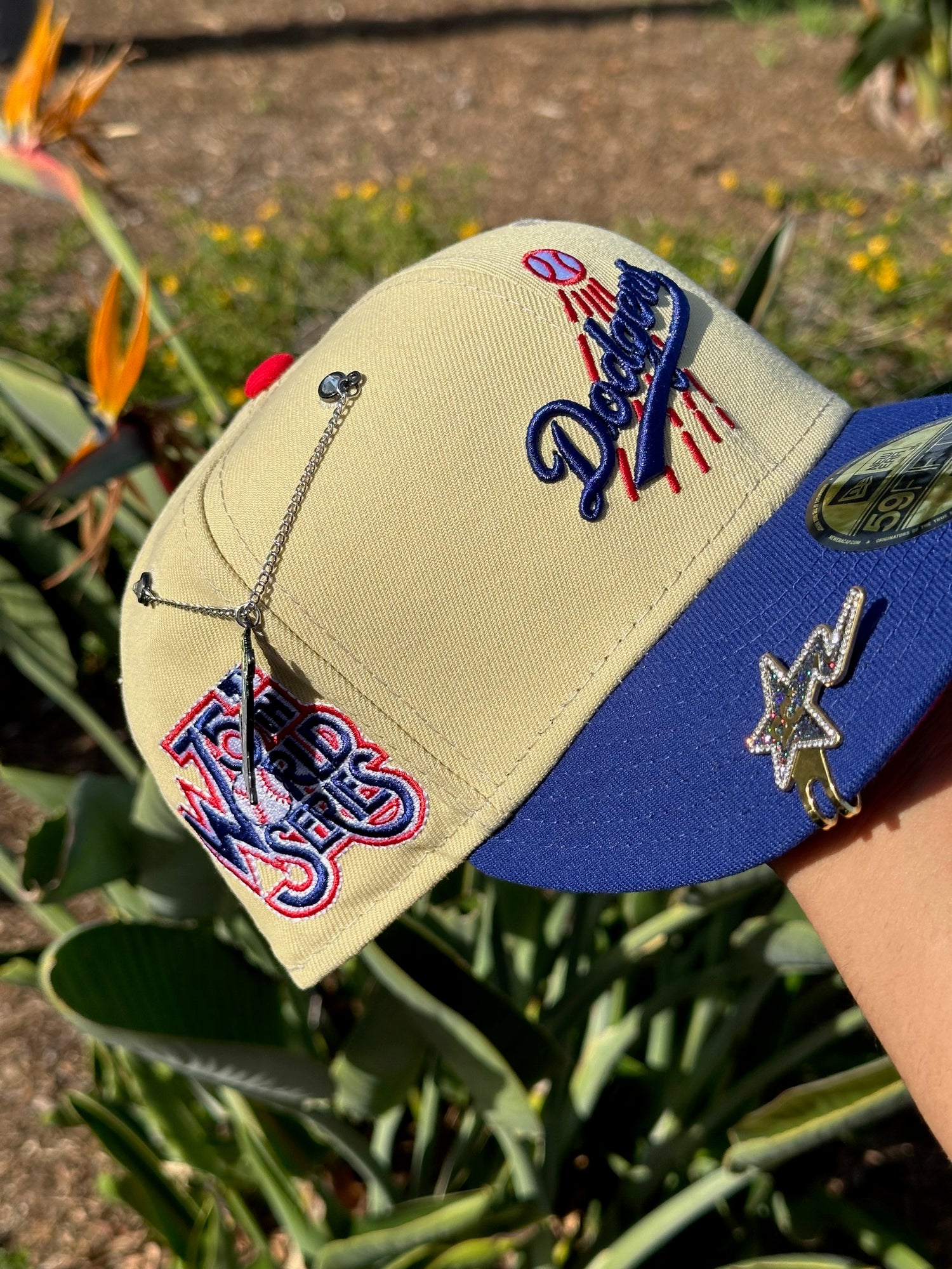 NEW ERA EXCLUSIVE 59FIFTY VEGAS GOLD/BLUE LOS ANGELES DODGERS SCRIPT W/ 75TH WORLD SERIES SIDE PATCH