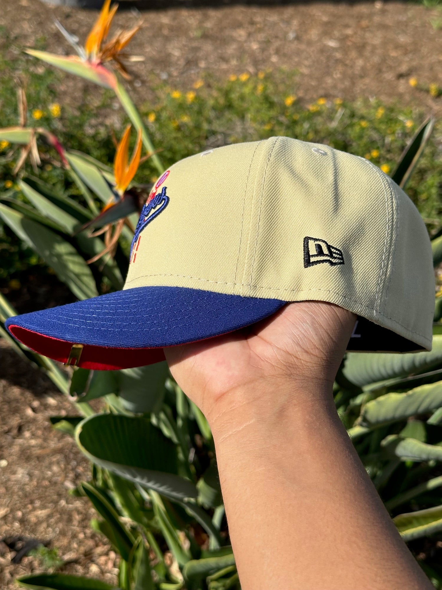 NEW ERA EXCLUSIVE 59FIFTY VEGAS GOLD/BLUE LOS ANGELES DODGERS SCRIPT W/ 75TH WORLD SERIES SIDE PATCH