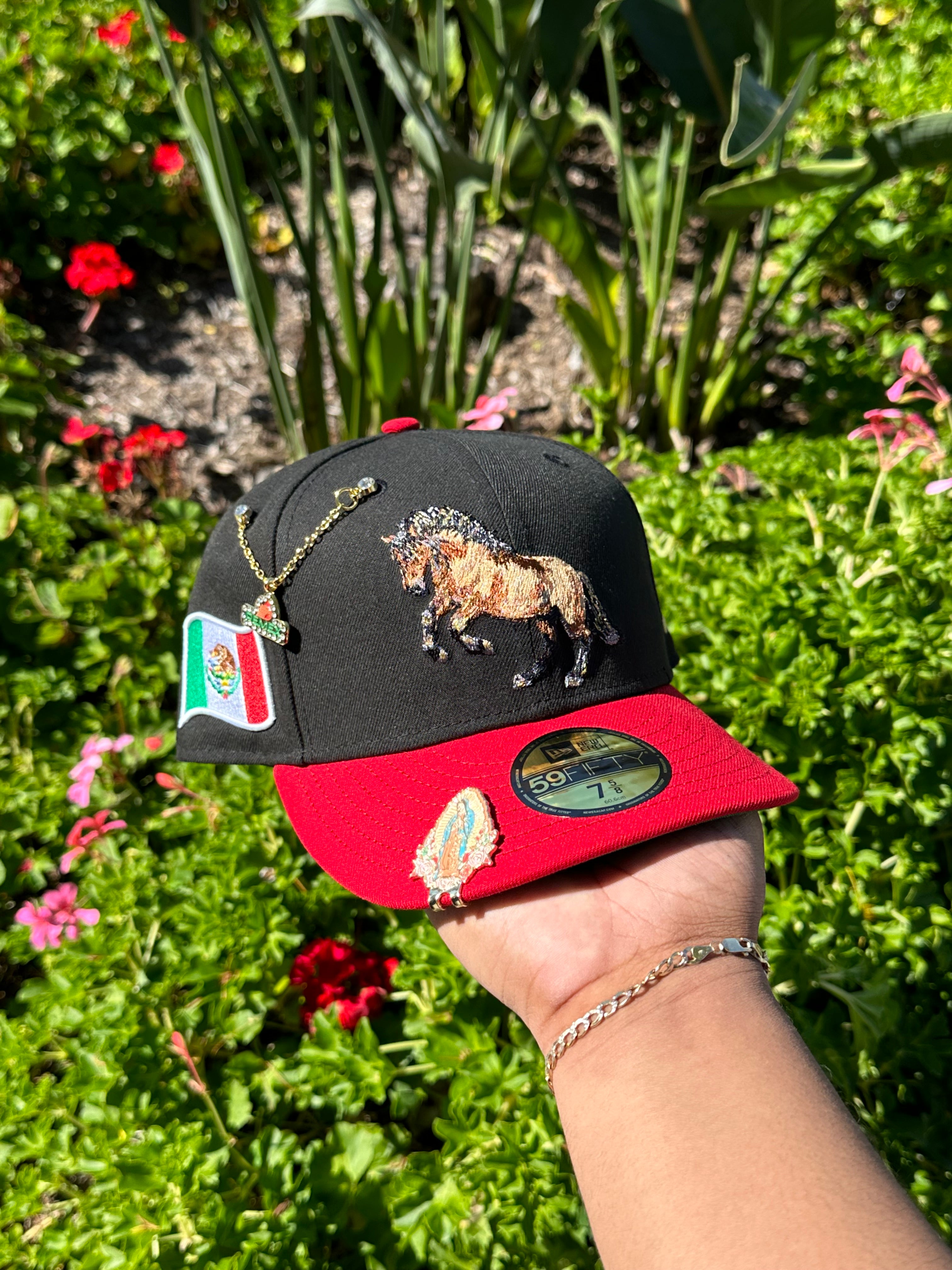 NEW ERA EXCLUSIVE 59FIFTY BLACK/RED MEXICO "EL CABALLO" W/ MEXICO FLAG SIDE PATCH