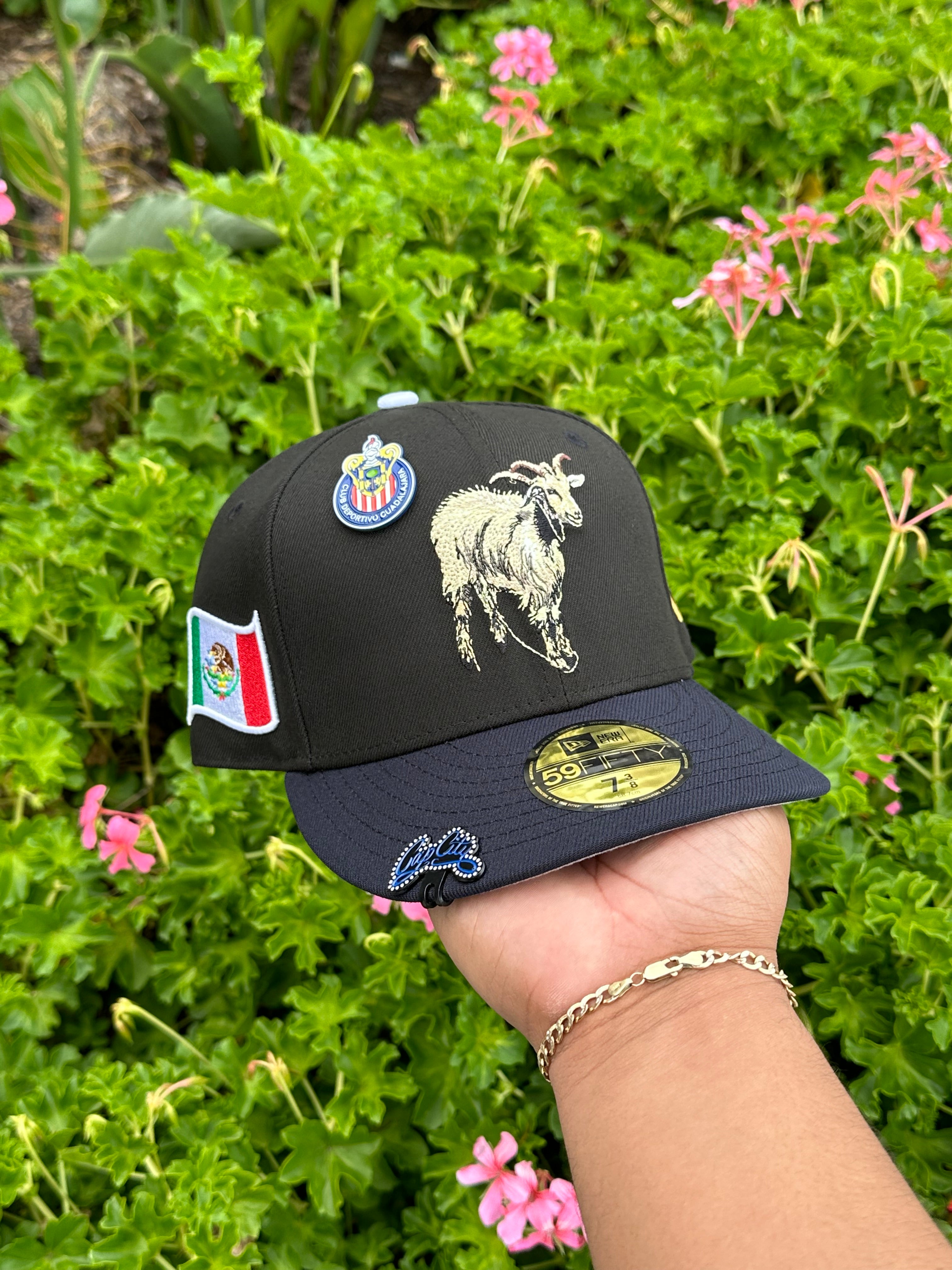 NEW ERA EXCLUSIVE 59FIFTY BLACK/NAVY MEXICO "THE GOAT" W/ MEXICO FLAG PATCH