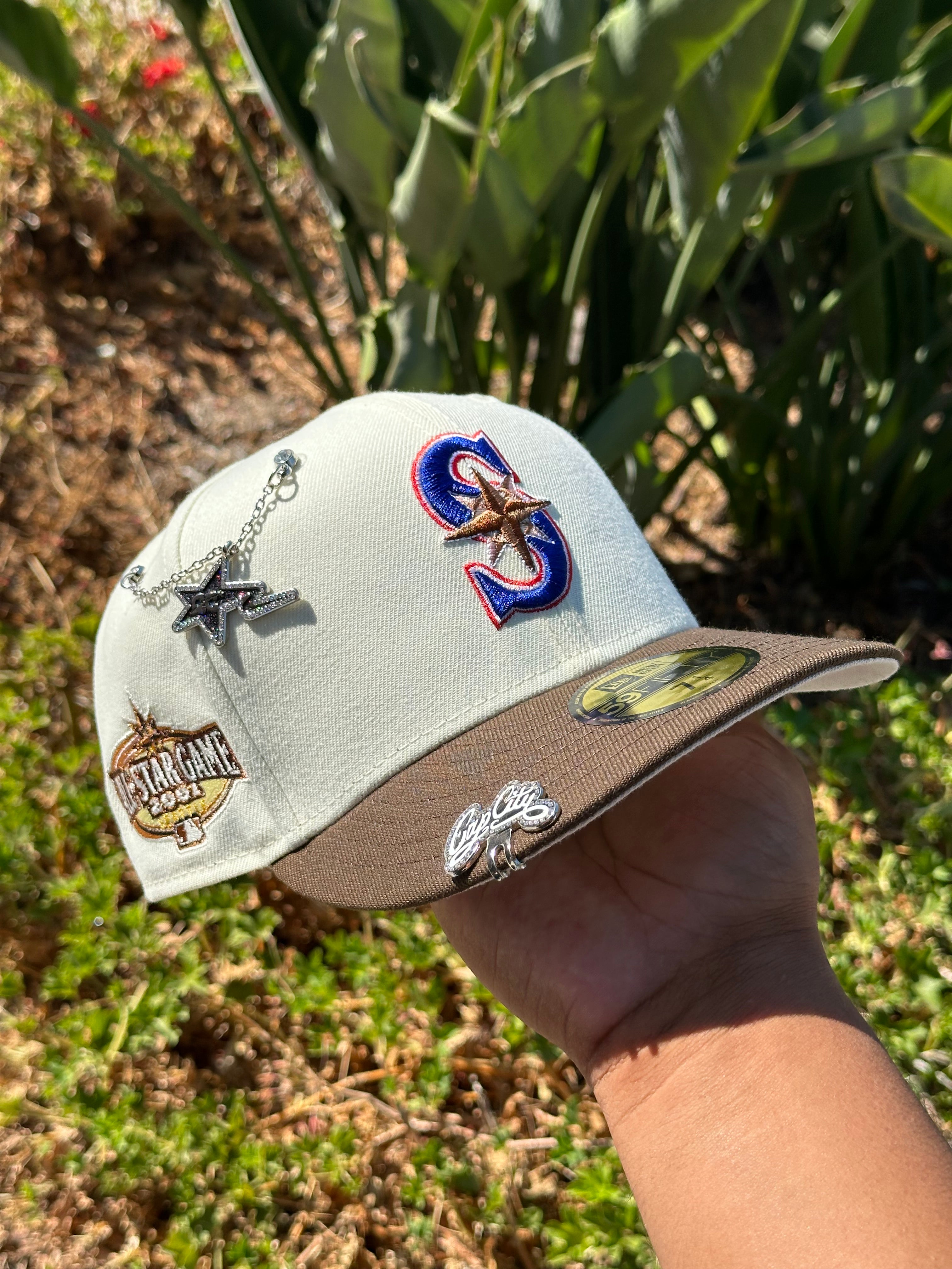 NEW ERA EXCLUSIVE 59FIFTY CHROME WHITE/MOCHA SEATTLE MARINERS W/ 2001 ALL STAR GAME SIDE PATCH
