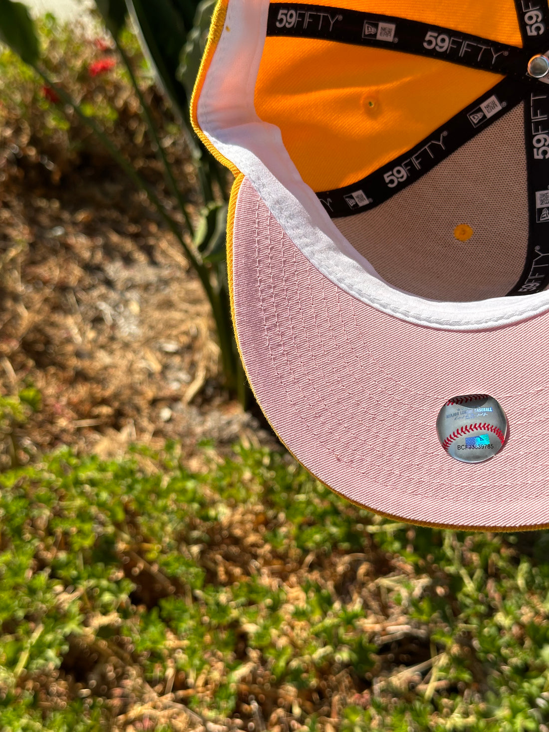 NEW ERA EXCLUSIVE 59FIFTY YELLOW NEW YORK YANKEES W/ 1959 WORLD SERIES SIDE  PATCH