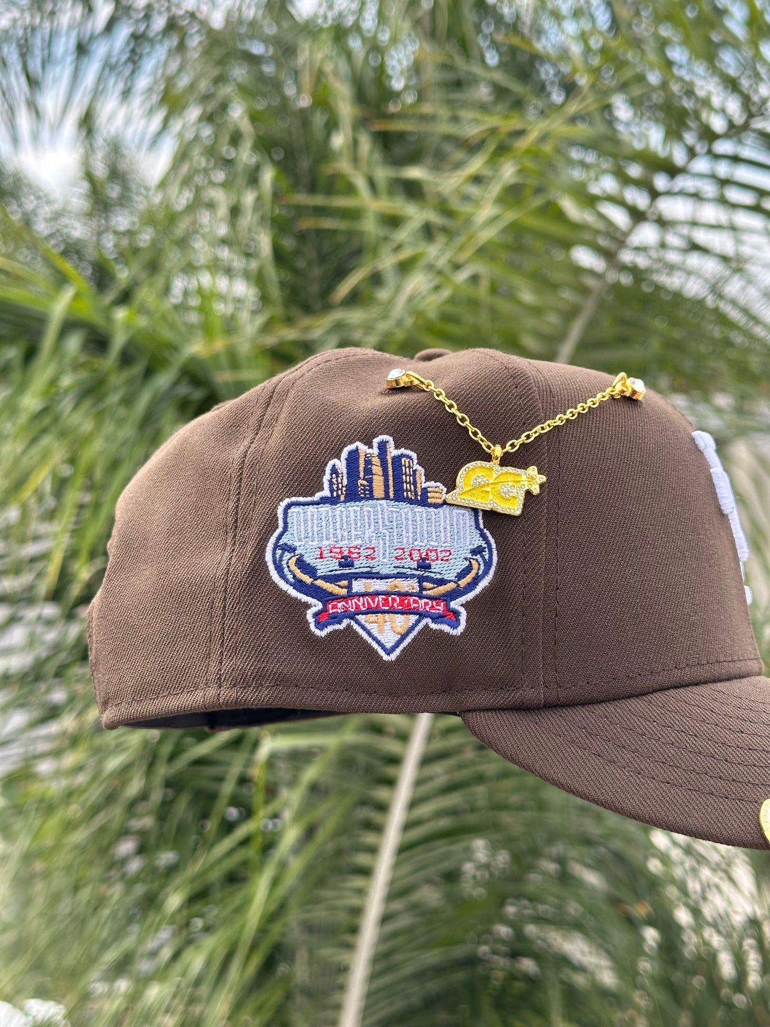 NEW ERA EXCLUSIVE 9FIFTY WALNUT UPSIDE DOWN LOS ANGELES DODGERS SNAPBACK W/ 40TH ANNIVERSARY SIDE PATCH