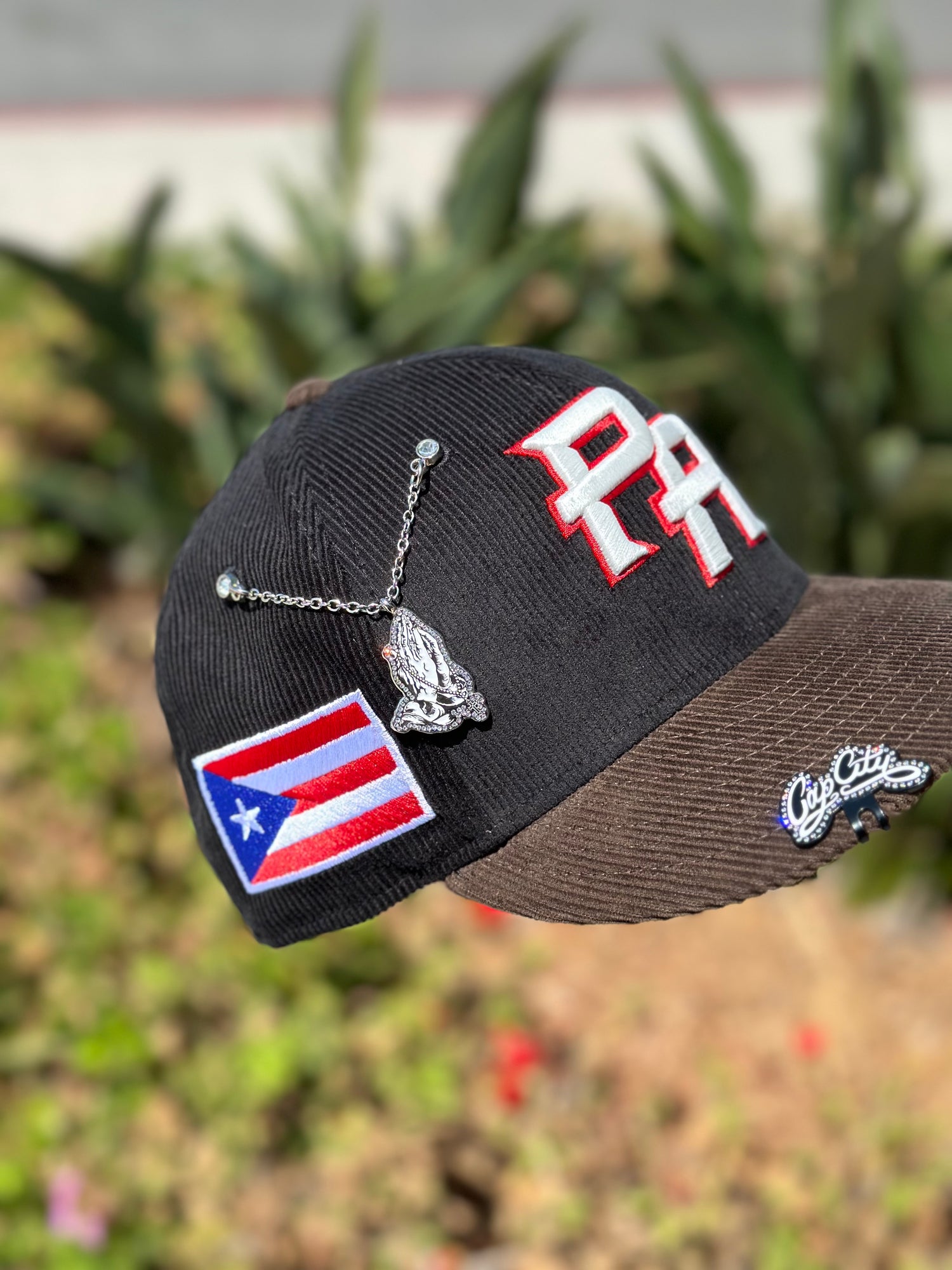 NEW ERA EXCLUSIVE 59FIFTY BLACK/BROWN CORDUROY PUERTO RICO W/ PUERTO RICO FLAG SIDE PATCH