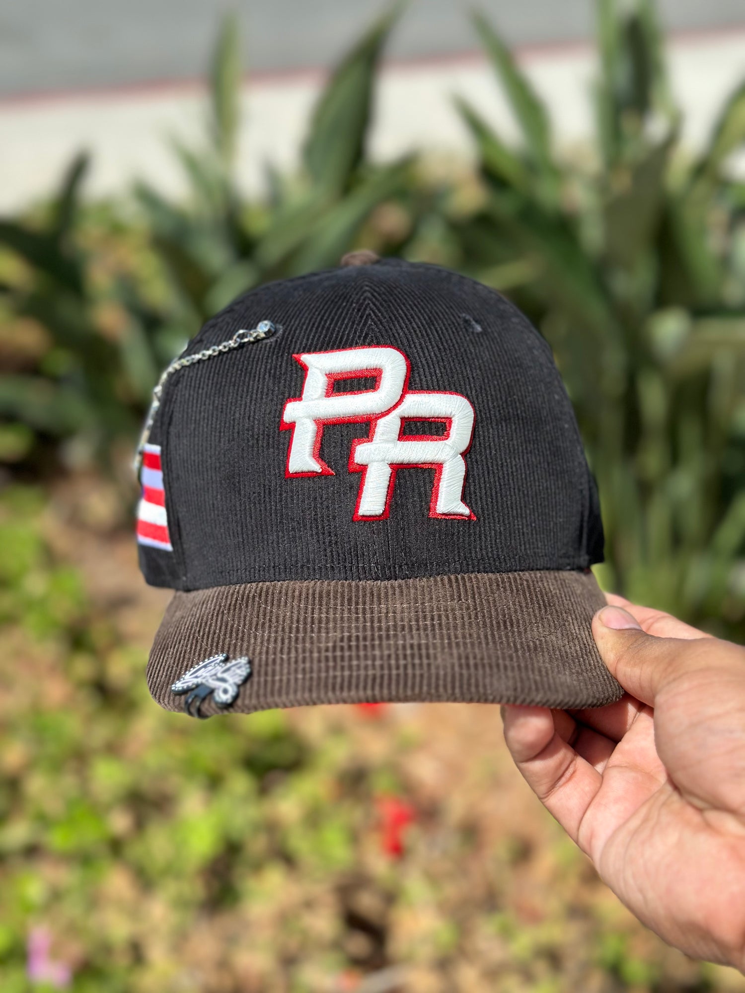 NEW ERA EXCLUSIVE 59FIFTY BLACK/BROWN CORDUROY PUERTO RICO W/ PUERTO RICO FLAG SIDE PATCH