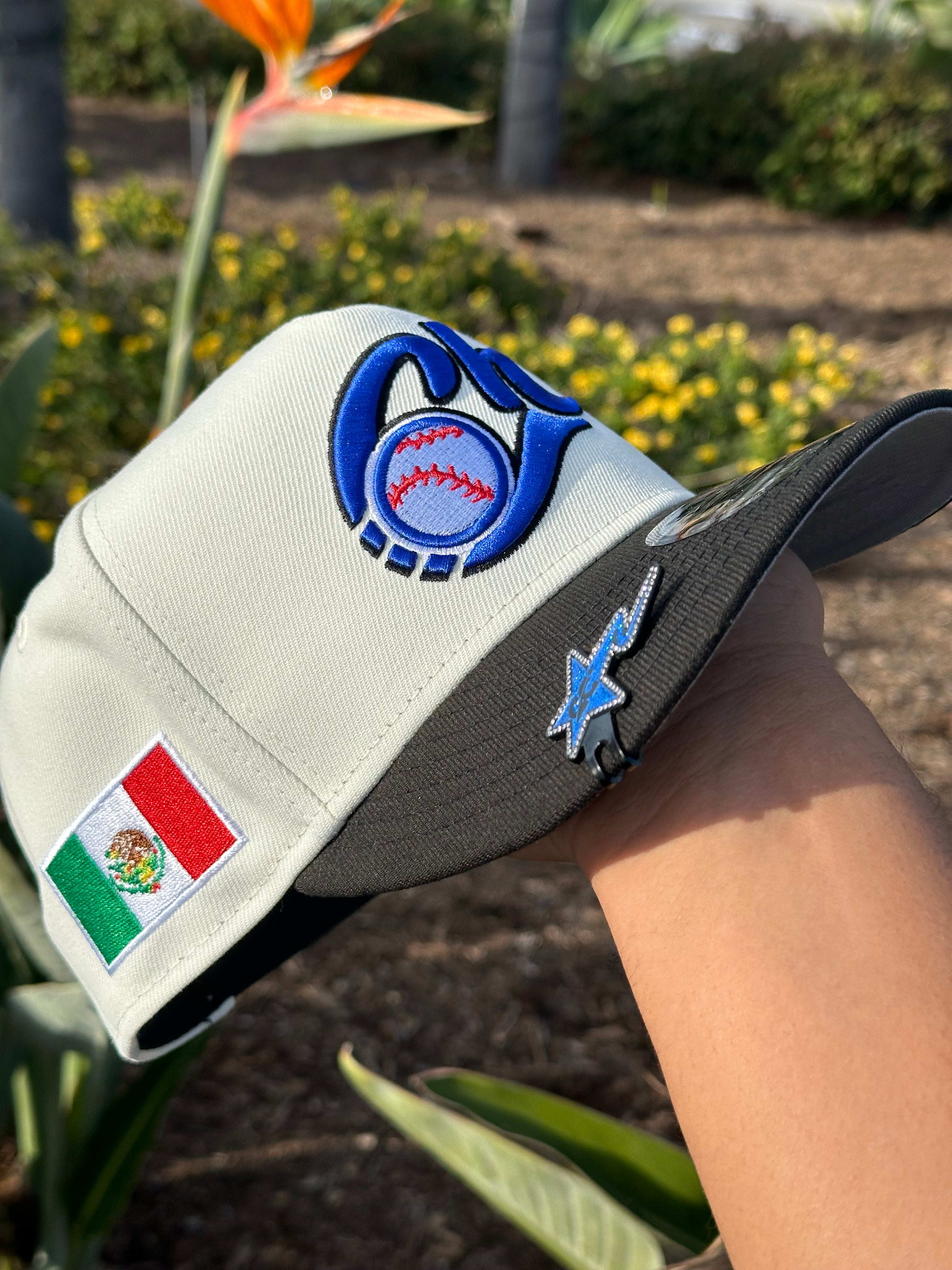 NEW ERA EXCLUSIVE 9FIFTY A-FRAME CHROME WHITE/BLACK CHARROS DE JALISCO SNAPBACK W/ MEXICO FLAG SIDE PATCH