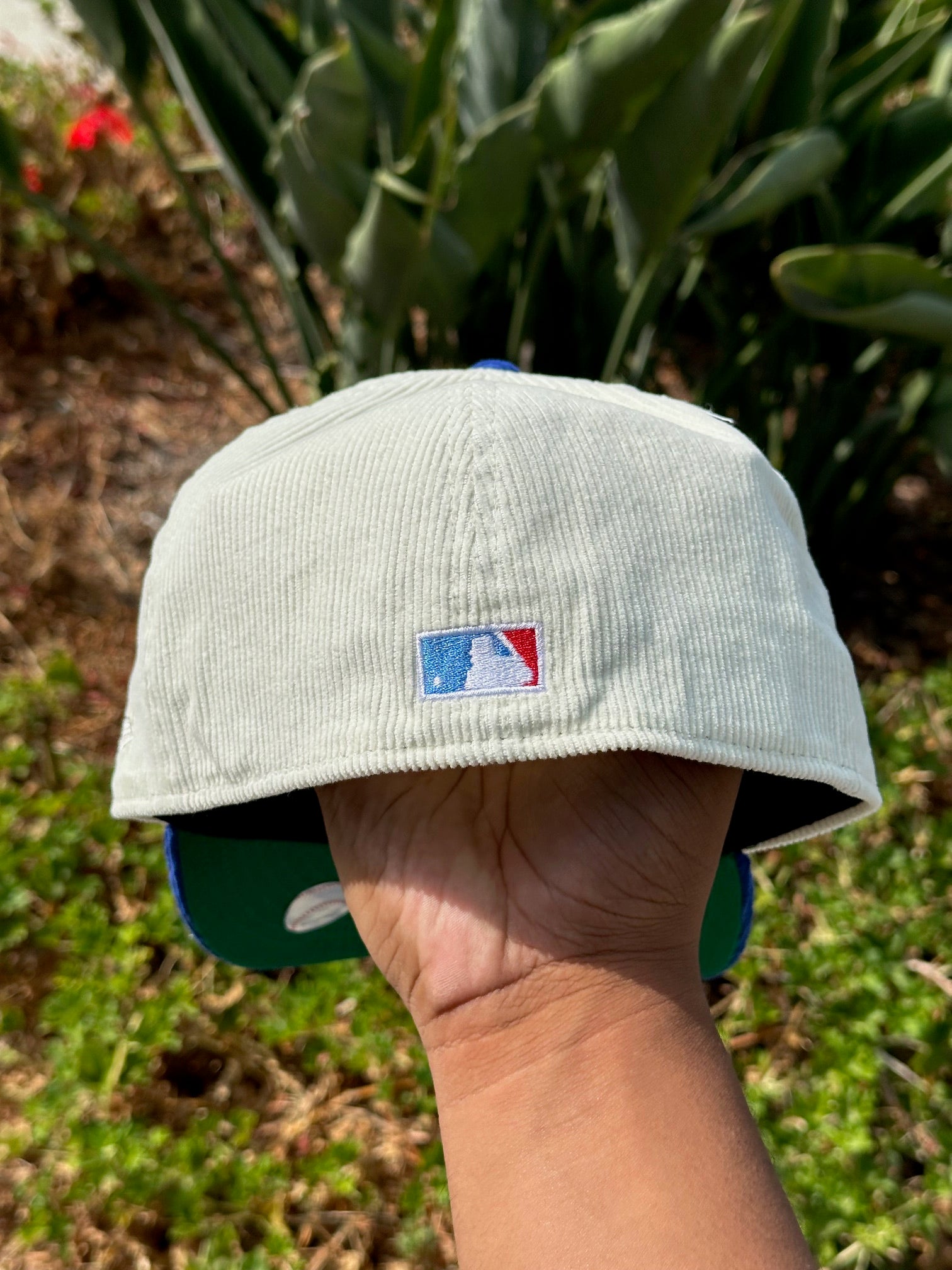 NEW ERA EXCLUSIVE 59FIFTY CHROME WHITE/BLUE CORDUROY UPSIDE NEW ERA EXCLUSIVE 59FIFTY CHROME WHITE/BLUE CORDUROY UPSIDE