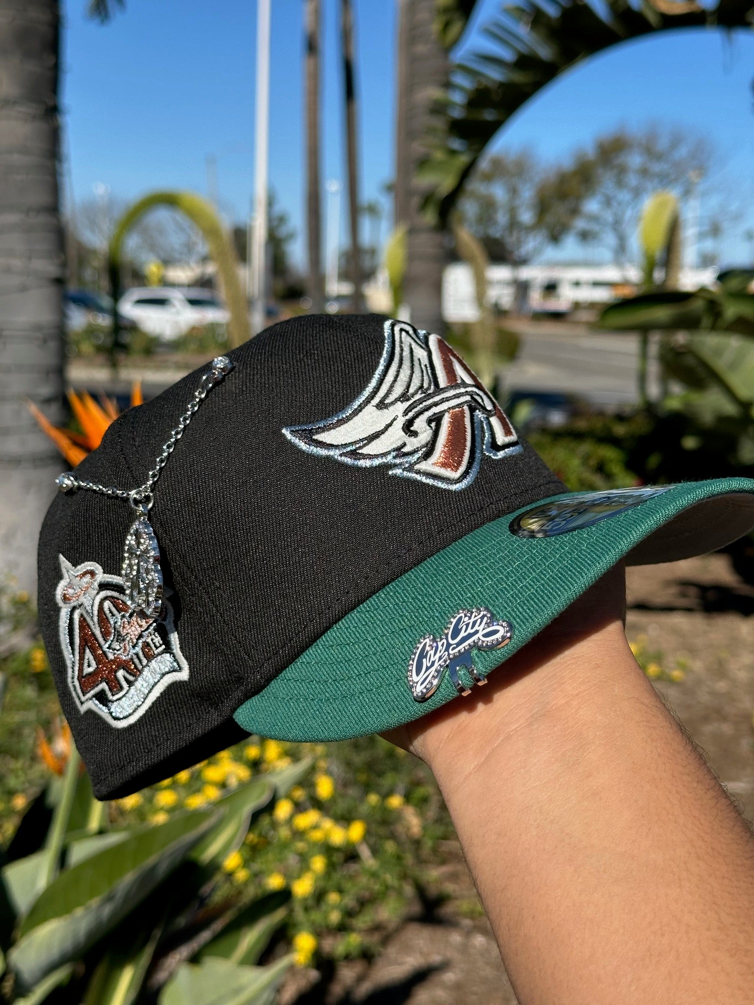 NEW ERA 59FIFTY BLACK/EMERALD GREEN ANAHEIM ANGELS W/ 40TH ANNIVERSARY SIDE PATCH