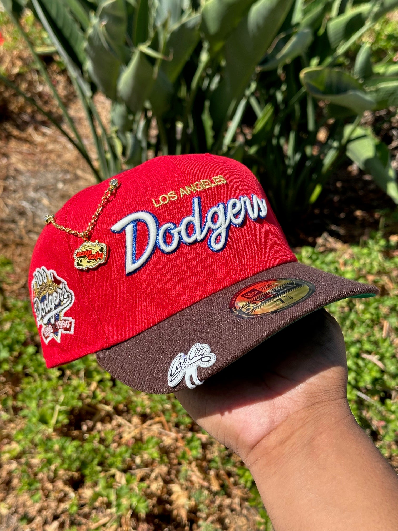 NEW ERA EXCLUSIVE 59FIFTY RED/WALNUT LOS ANGELES DODGERS SCRIPT W/ 100TH ANNIVERSARY SIDE PATCH