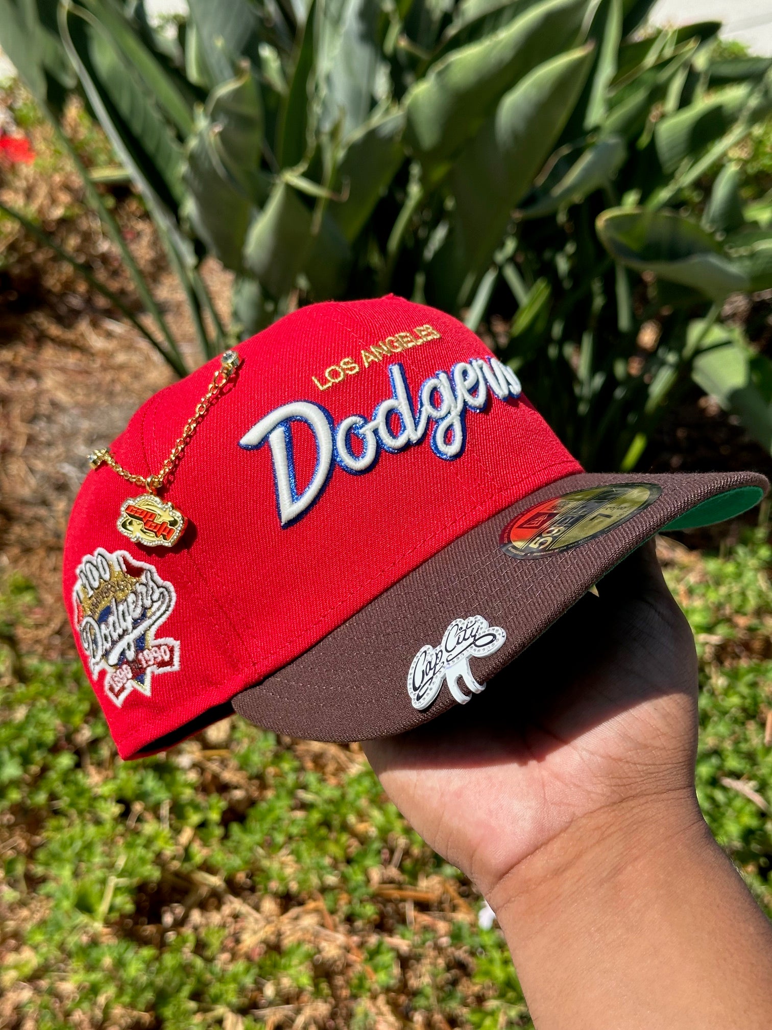 NEW ERA EXCLUSIVE 59FIFTY RED/WALNUT LOS ANGELES DODGERS SCRIPT W/ 100TH ANNIVERSARY SIDE PATCH