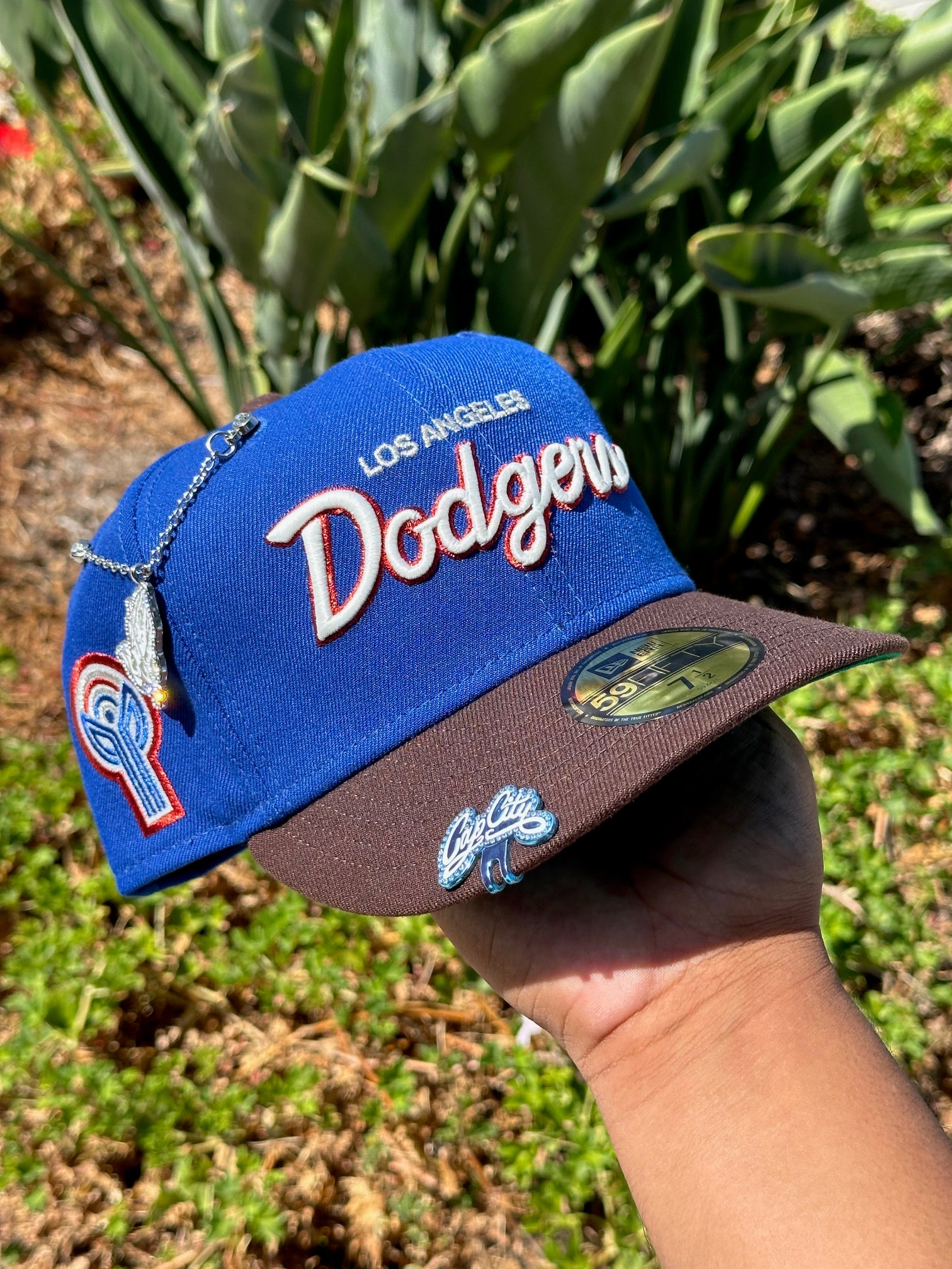 NEW ERA EXCLUSIVE 59FIFTY BLUE/WALNUT LOS ANGELES DODGERS SCRIPT W/ "EL TORO" SIDE PATCH