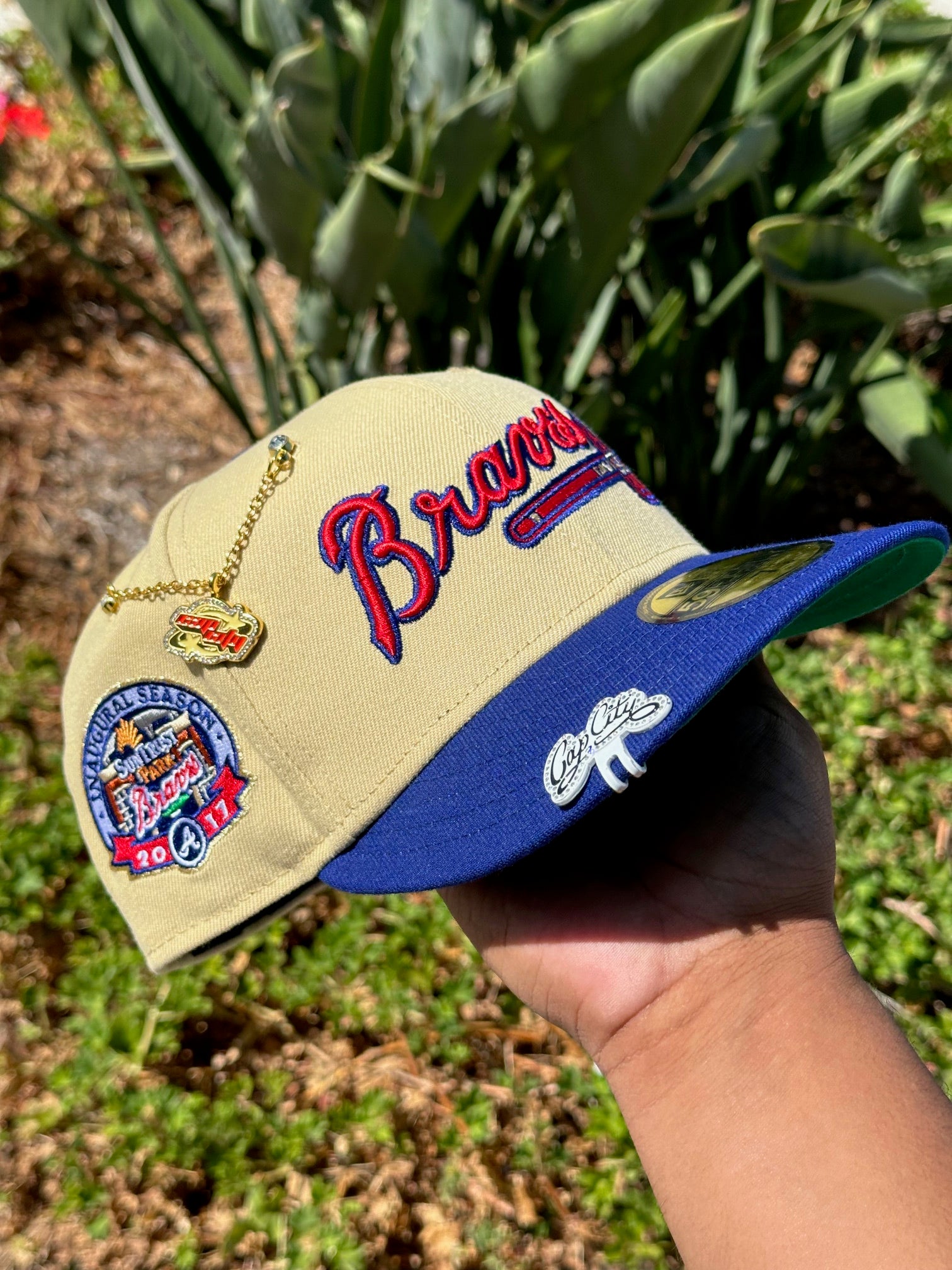 NEW ERA 59FIFTY VEGAS GOLD/BLUE ATLANTA BRAVES SCRIPT W/ 2017 INAUGURAL  SEASON SIDE PATCH