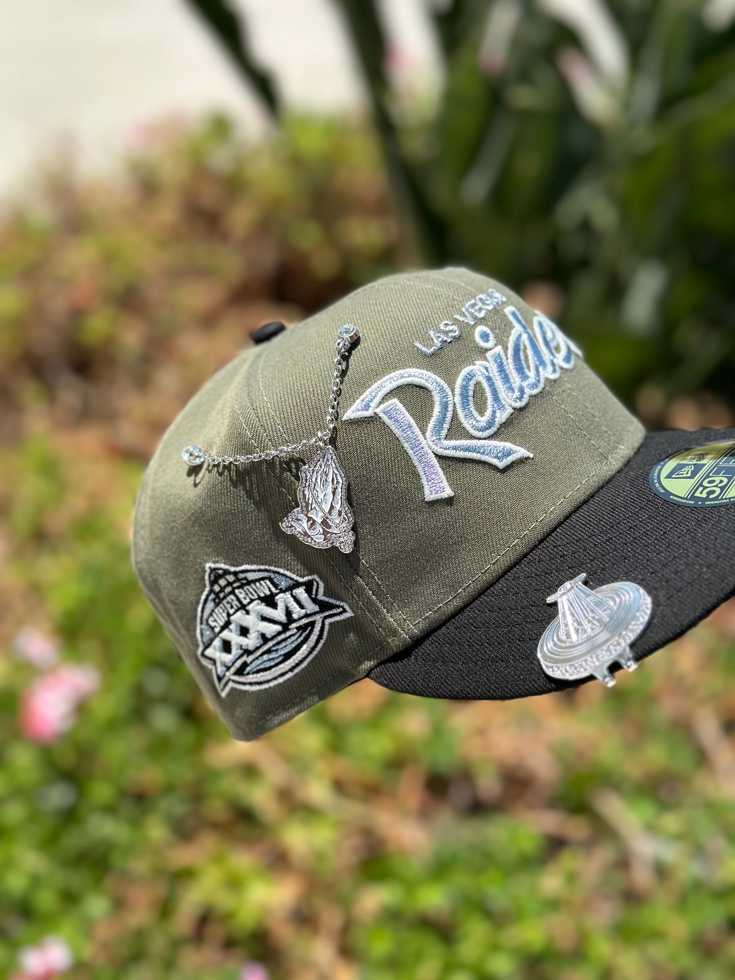 NEW ERA EXCLUSIVE 59FIFTY OLIVE GREEN/BLACK LAS VEGAS RAIDERS SCRIPT W/ XXXVII SUPER BOWL SIDE PATCH