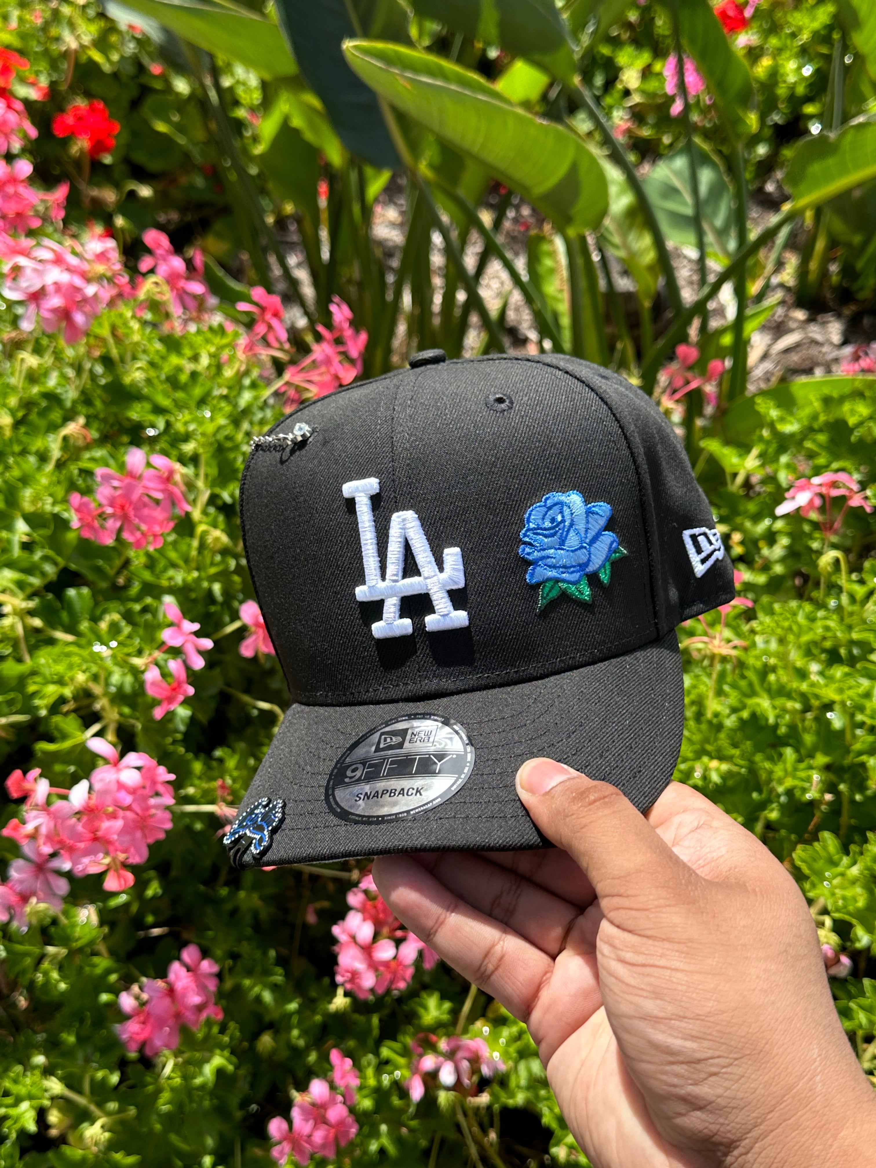 NEW ERA EXCLUSIVE 9FIFTY BLACK LOS ANGELES DODGERS SNAPBACK W/ BLUE ROSE + 75TH WORLD SERIES PATCH