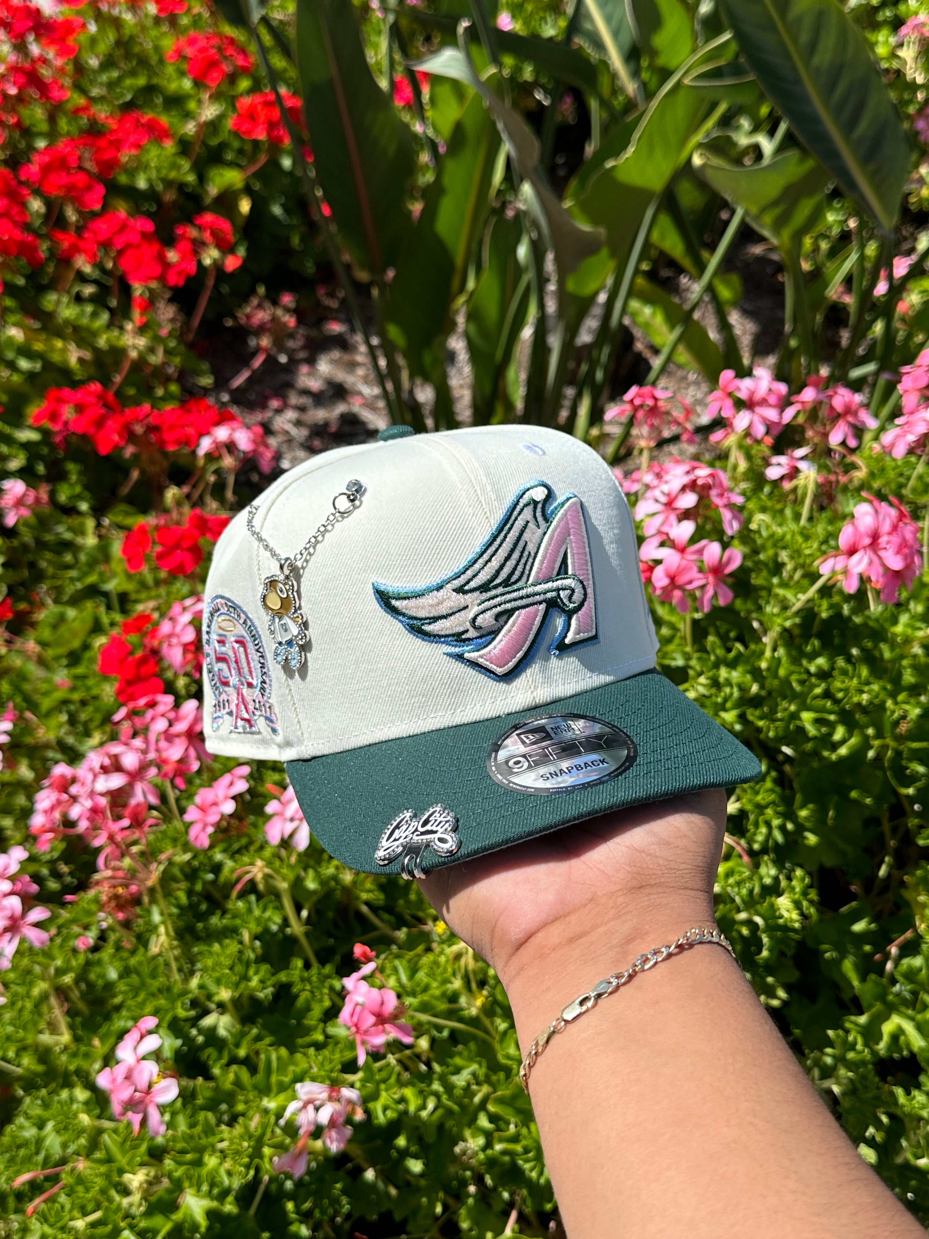 NEW ERA 9FIFTY CHROME WHITE/FOREST GREEN ANAHEIM ANGELS SNAPBACK W/ 50TH ANNIVERSARY SIDE PATCH