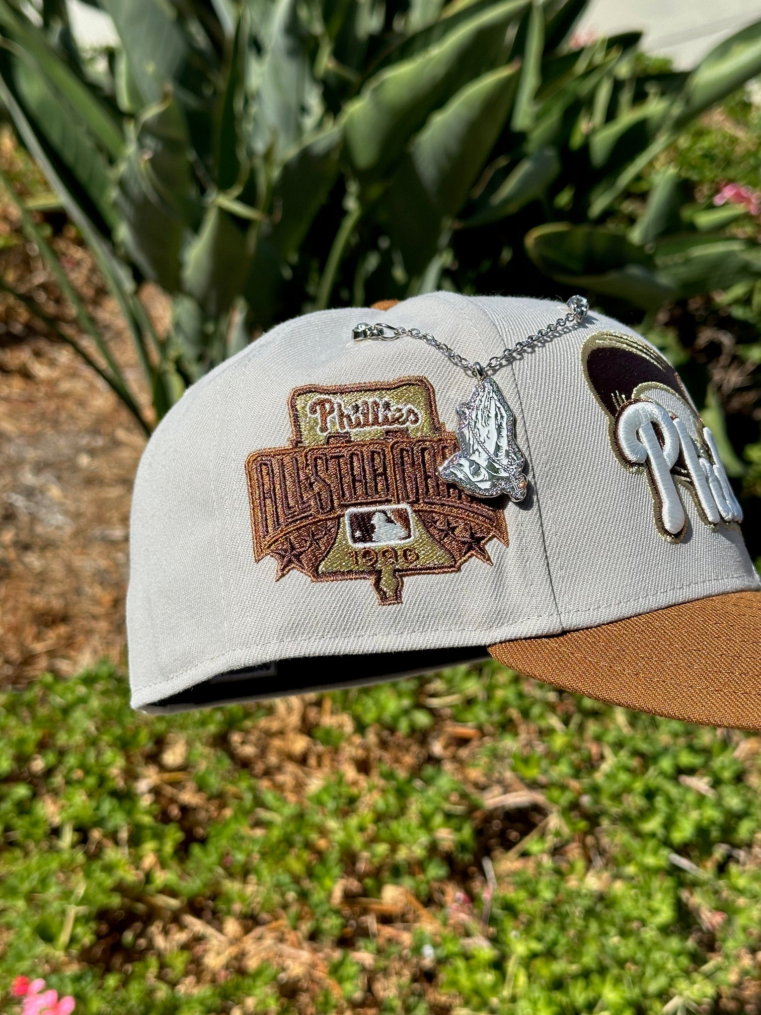 NEW ERA EXCLUSIVE 59FIFTY STONE GREY/WALNUT PHILADELPHIA PHILLIES W/ 1996 ALL STAR GAME PATCH