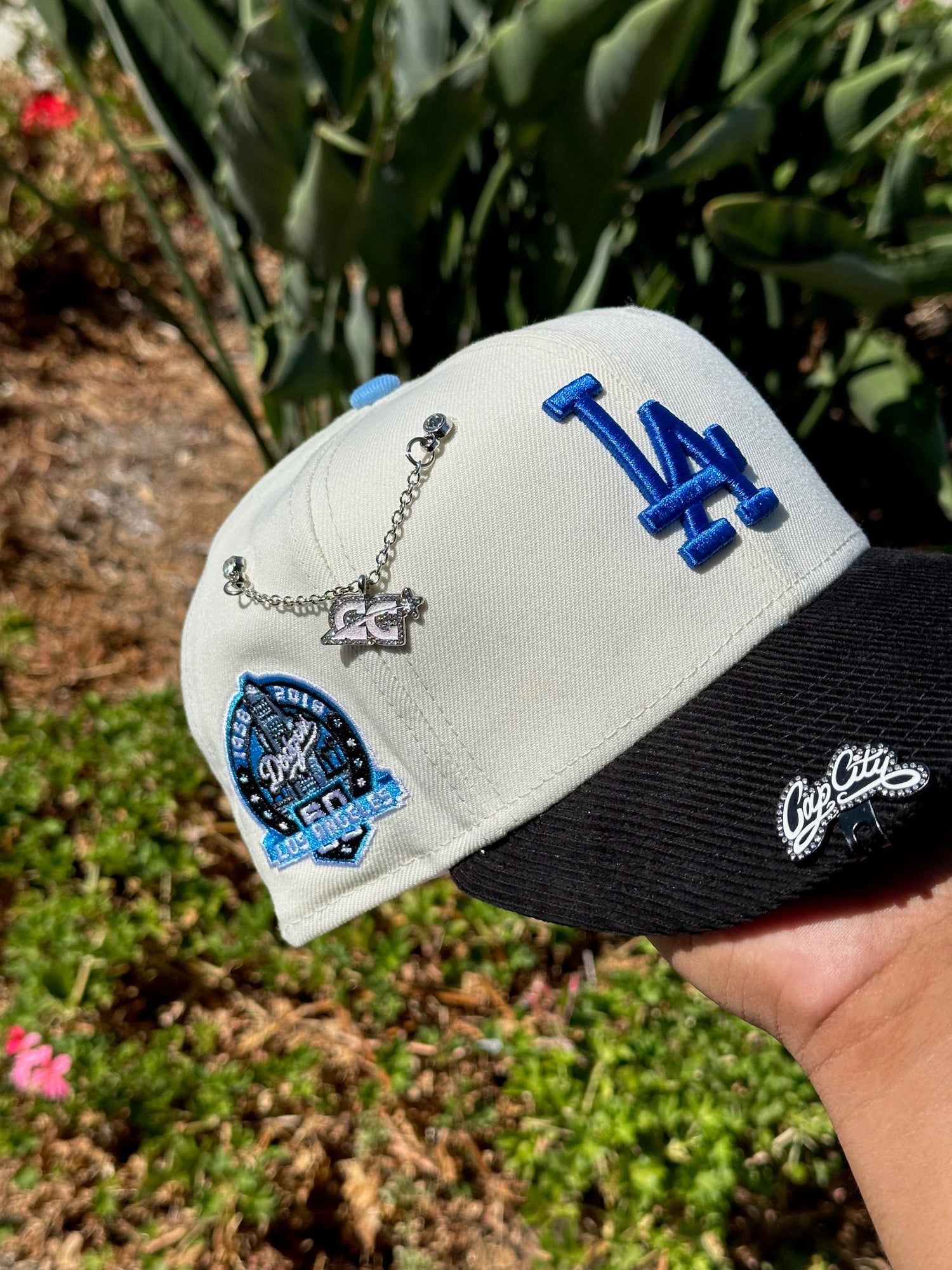NEW ERA EXCLUSIVE 59FIFTY CHROME WHITE/CORDUROY LOS ANGELES DODGERS W/ 60TH ANNIVERSARY SIDE PATCH